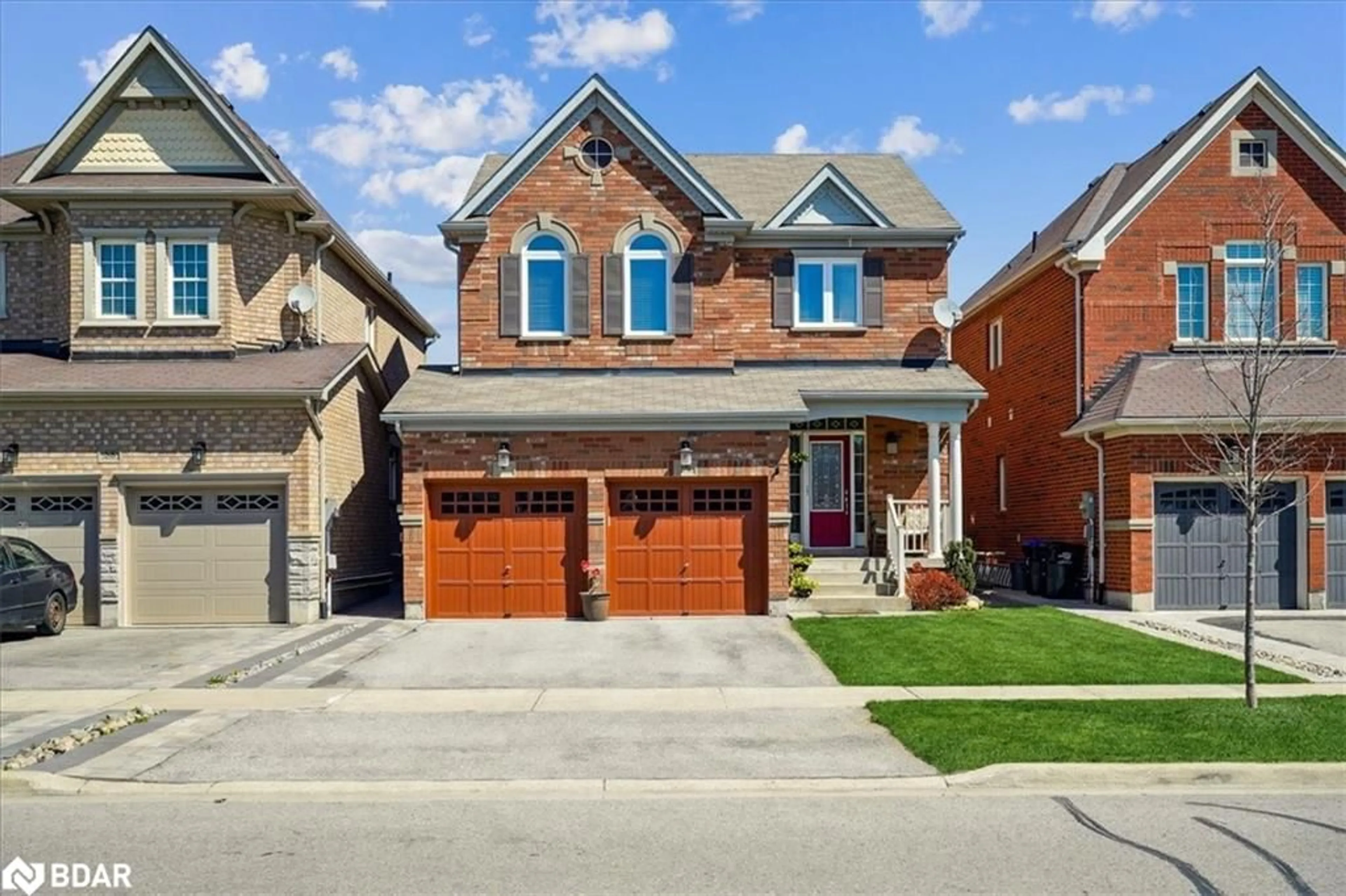 Home with brick exterior material for 54 Blue Dasher Blvd, Bradford West Gwillimbury Ontario L3Z 0E5