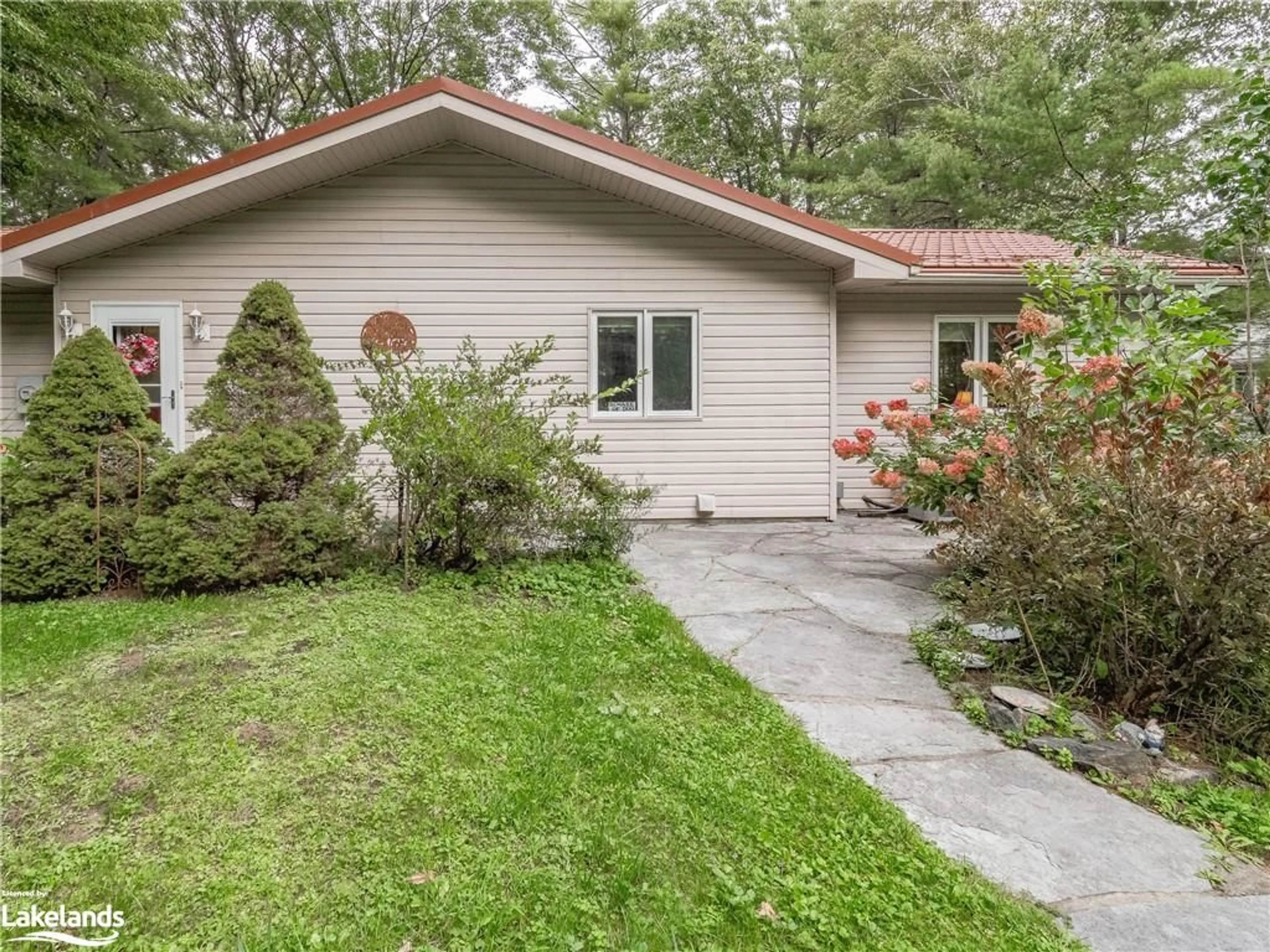 Frontside or backside of a home for 1832 Kilworthy Rd, Gravenhurst Ontario P0E 1G0