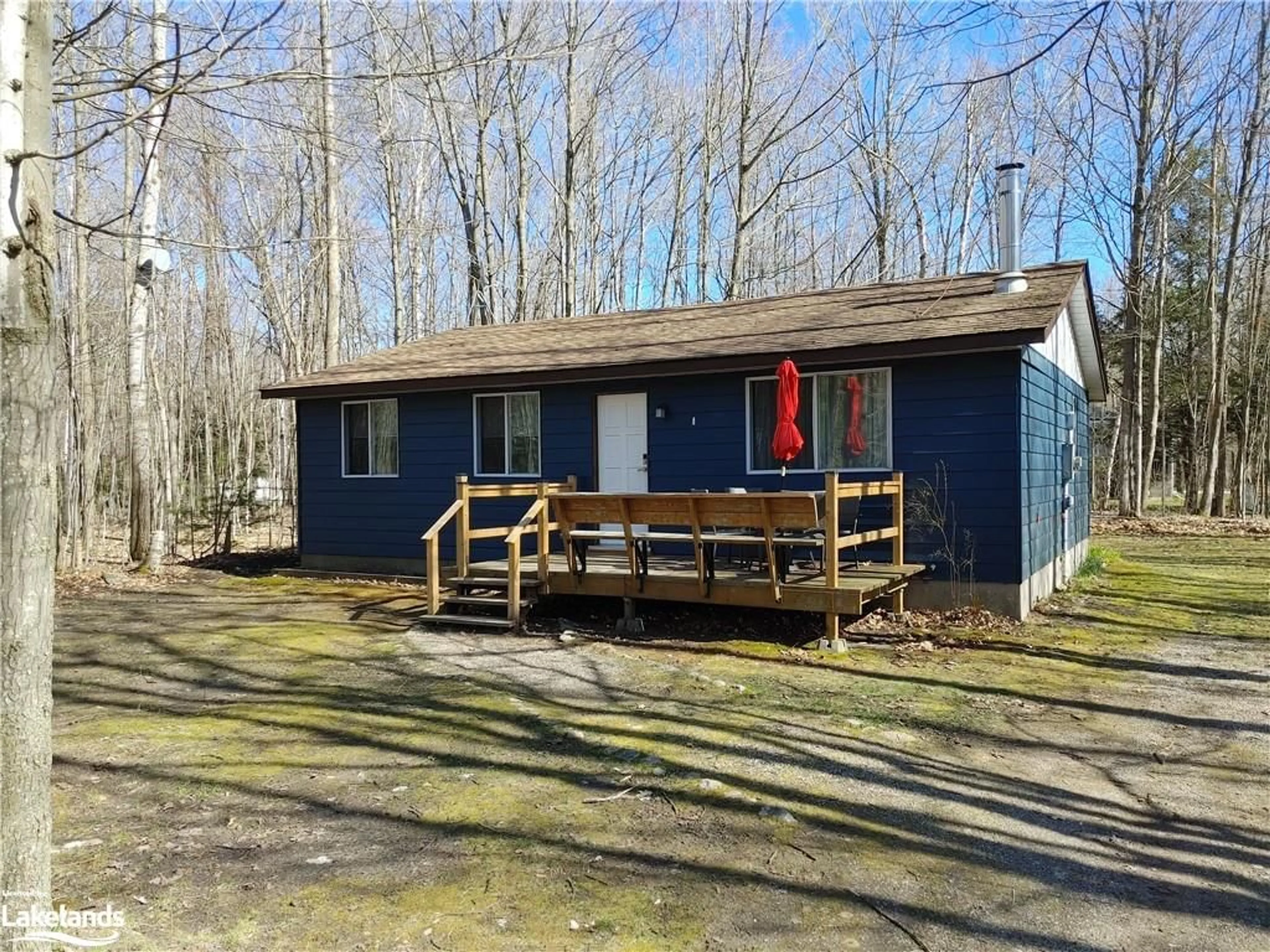 Cottage for 152 Wolfe Trail, Tiny Twp Ontario L9M 0H7