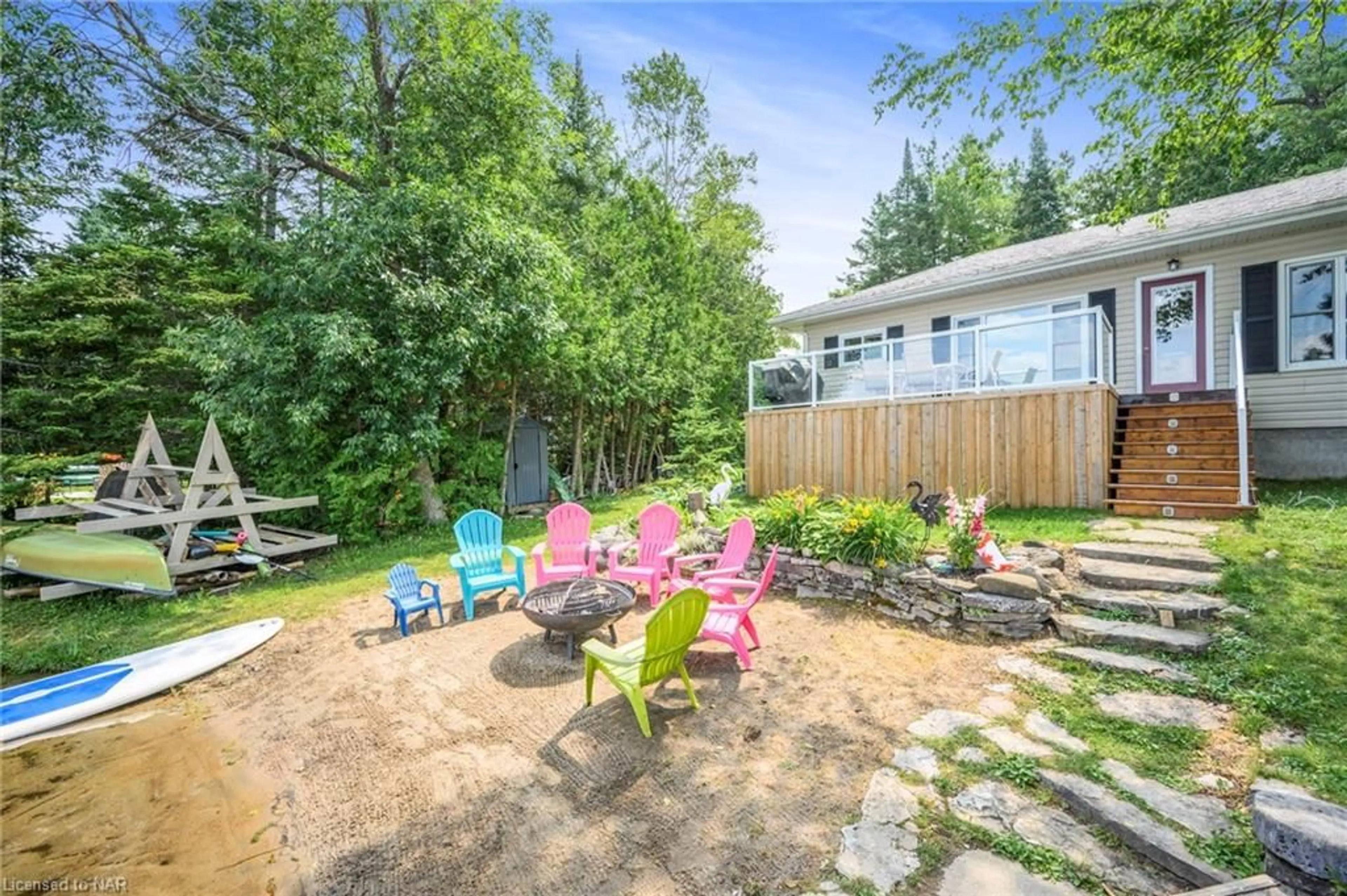 Patio for 53 Duncombe Dr Dr, Coboconk Ontario K0M 1K0