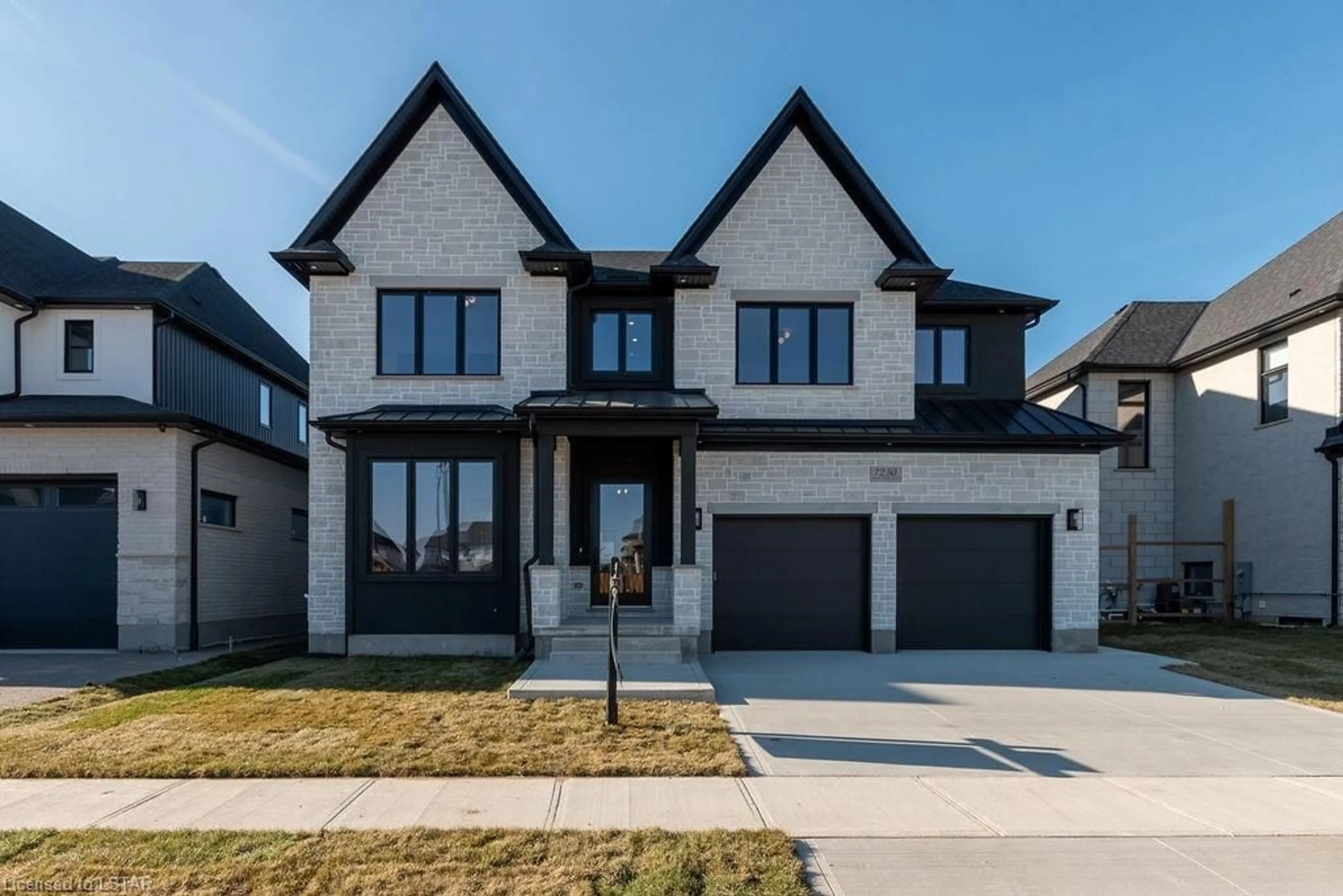 Frontside or backside of a home for 7230 Silver Creek Cir, London Ontario N6P 0G8