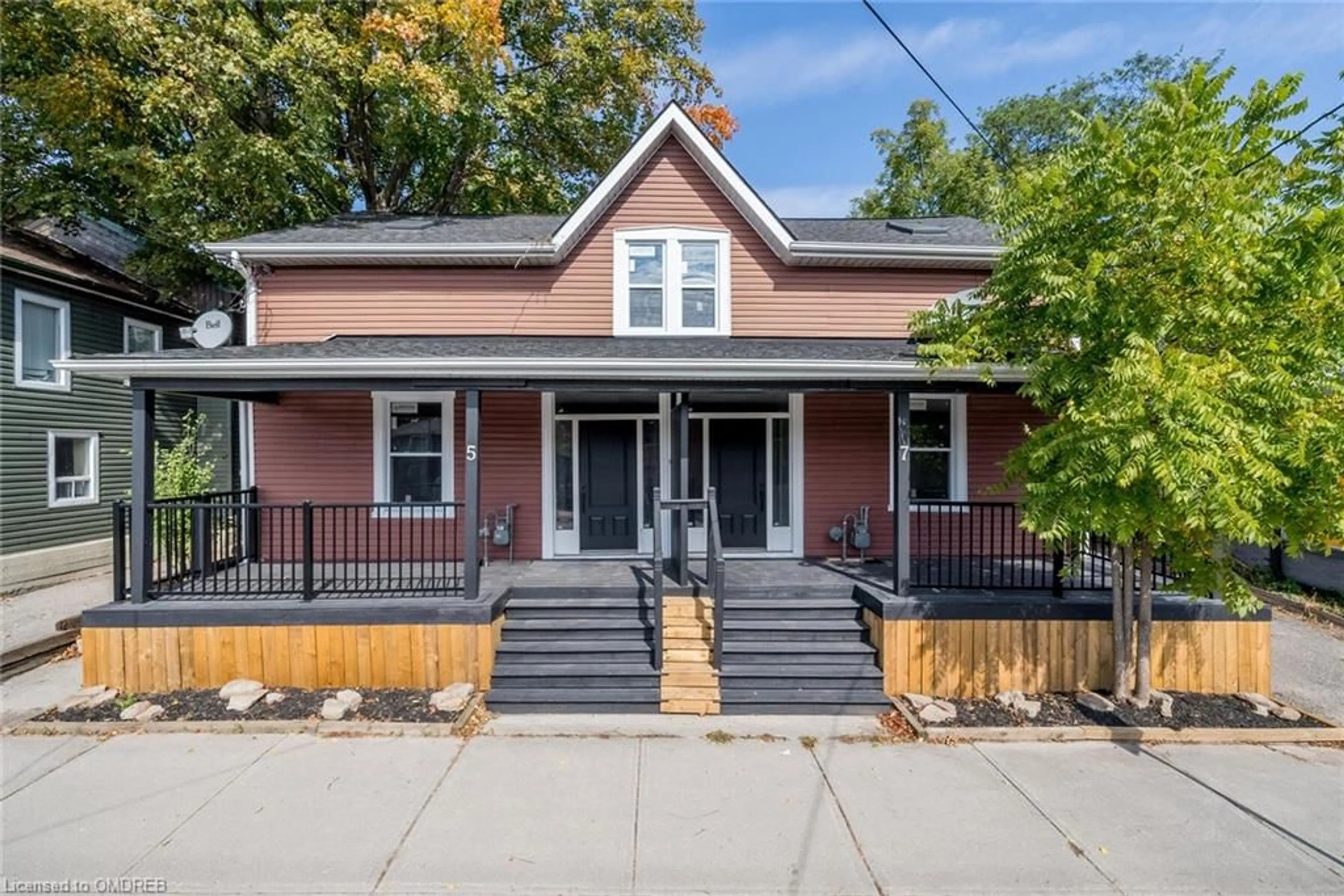 Frontside or backside of a home for 5 & 7 Guelph St, Georgetown Ontario L7G 3Y8