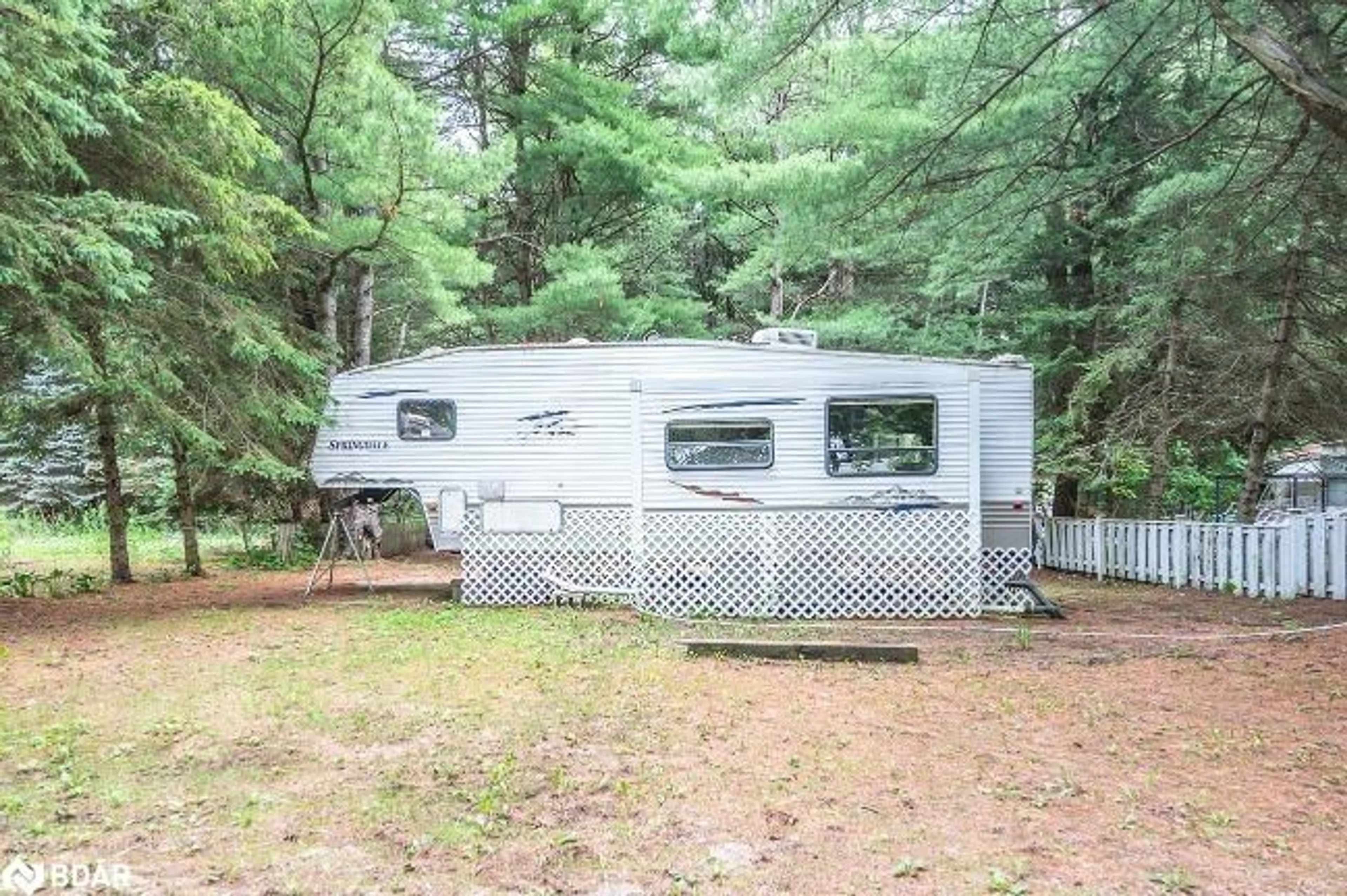Cottage for 5216 County Road 90 #85, Springwater Ontario L0M 1T0
