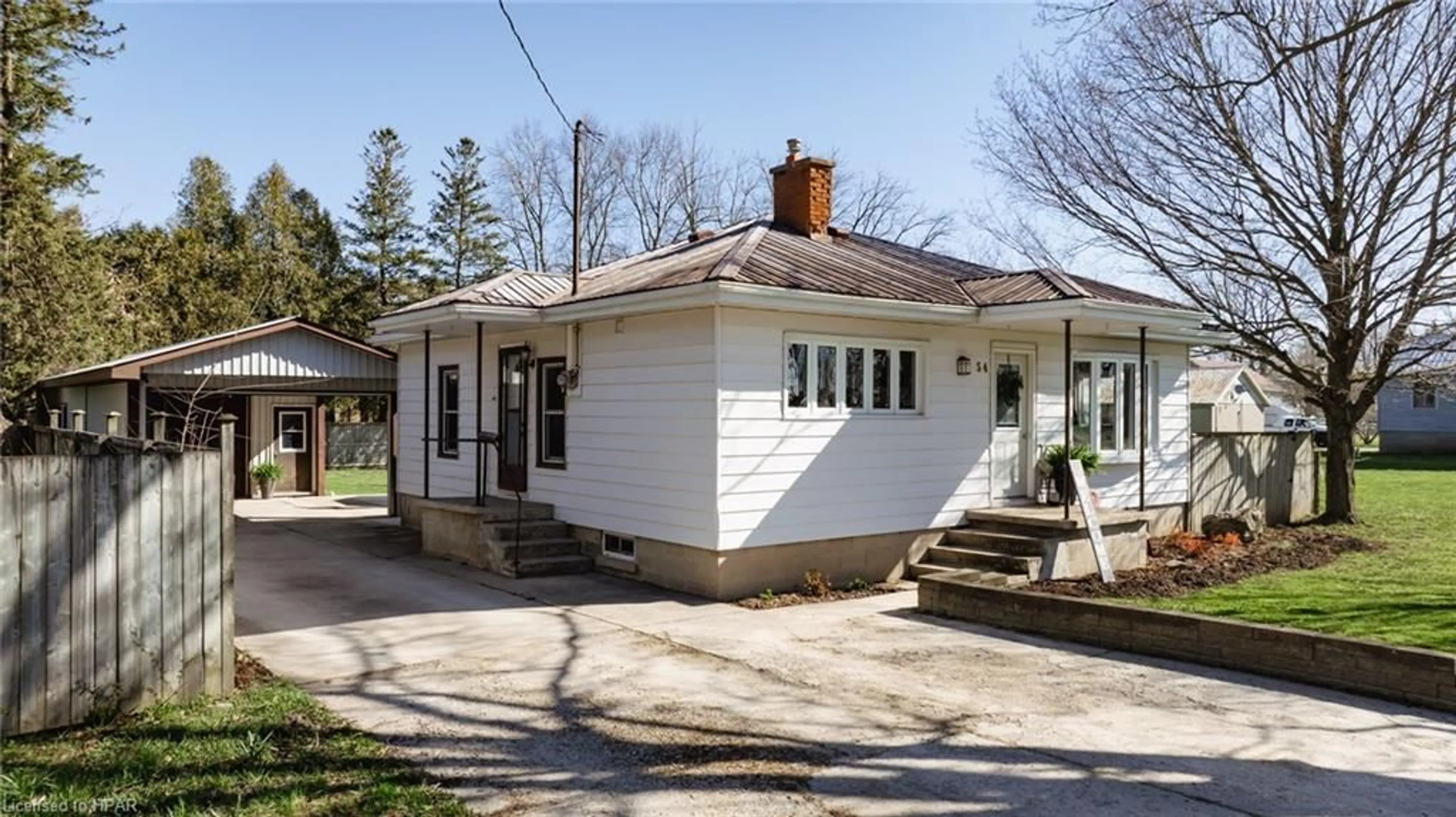 Cottage for 54 Mill Rd, Brucefield Ontario N0M 1J0