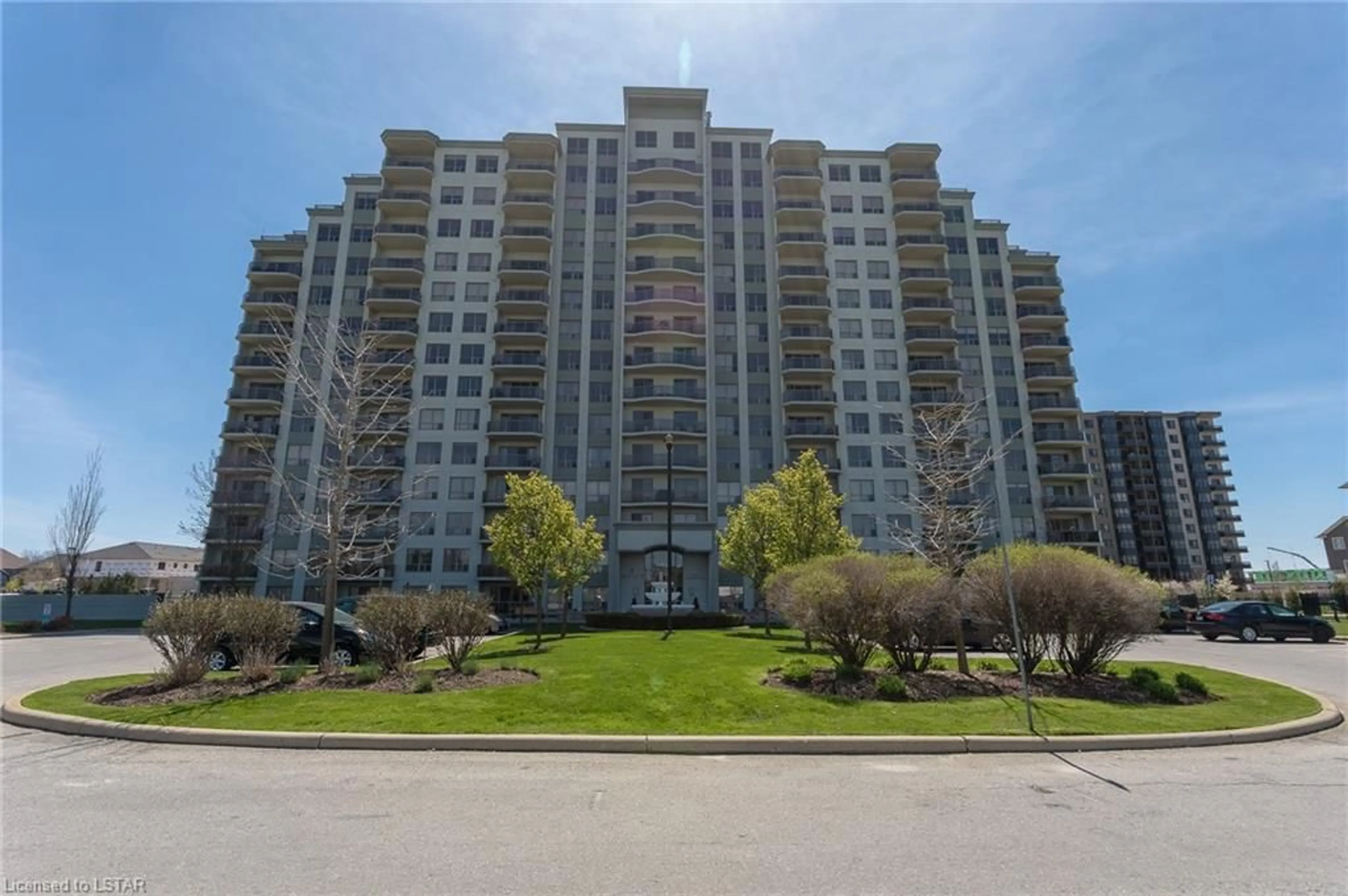 A pic from exterior of the house or condo for 1030 Coronation Dr #512, London Ontario N6G 0G5