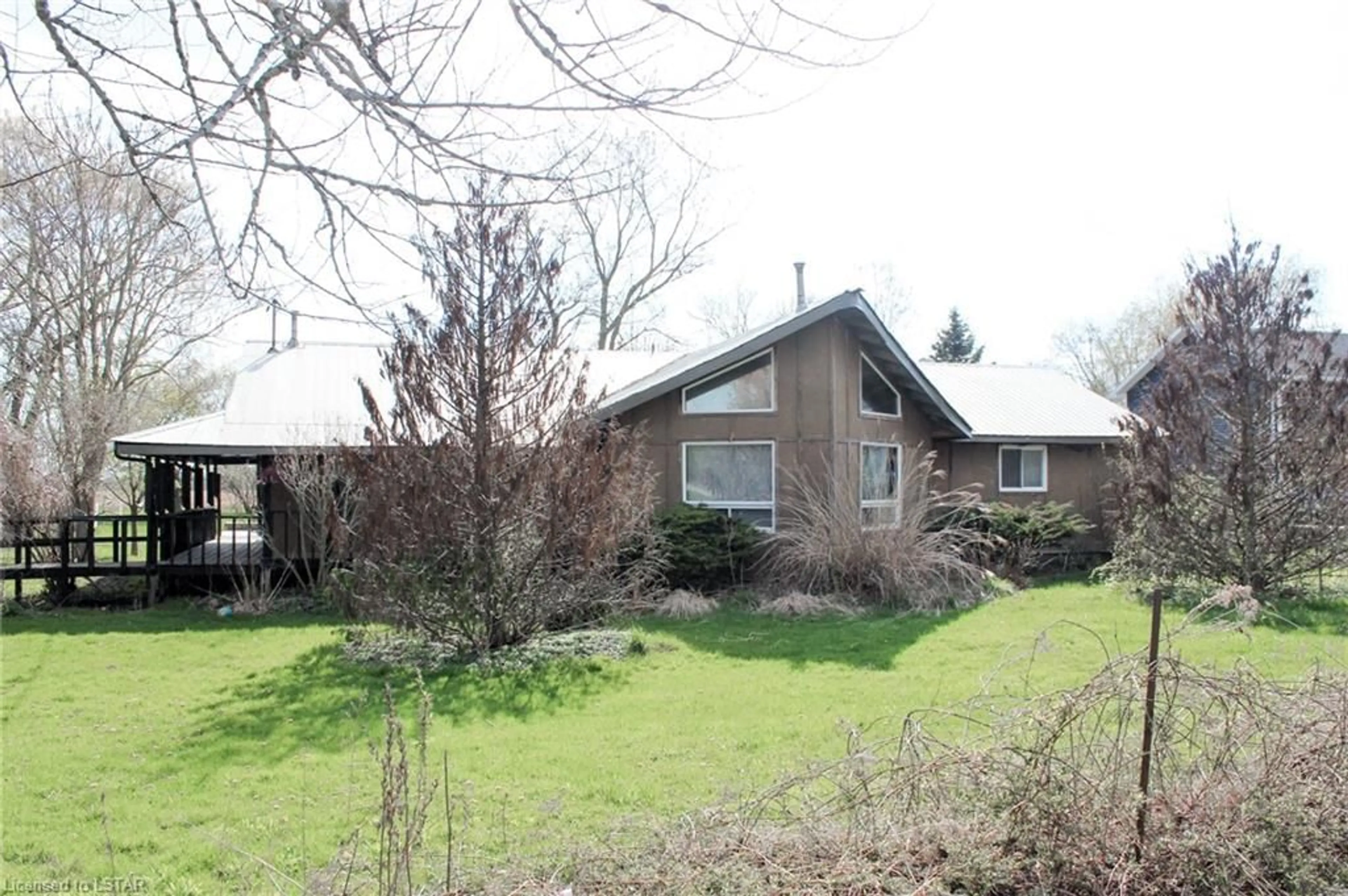 Frontside or backside of a home for 20527 Melbourne Rd, Middlesex Centre Ontario N0L 1T0