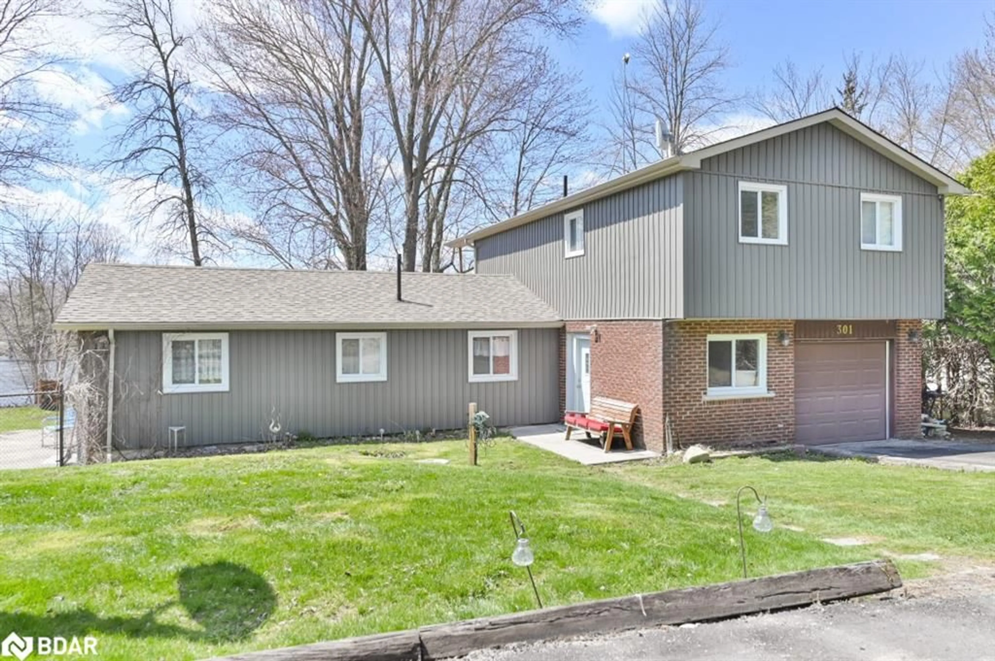 Frontside or backside of a home for 301 Sherry Rd, Thomasburg Ontario K0K 3H0