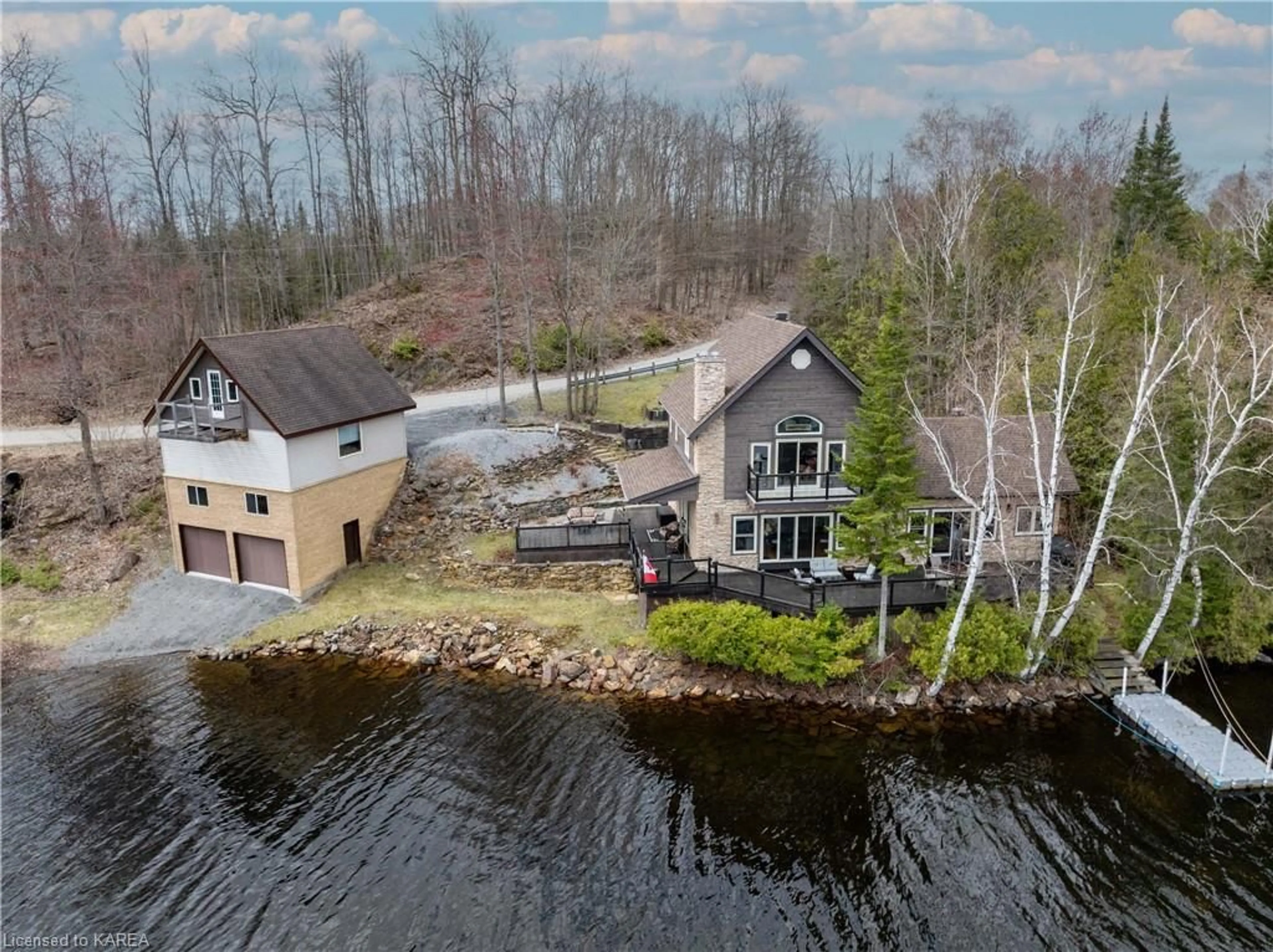 Cottage for 2000 Brewer Rd, Sharbot Lake Ontario K0H 2P0