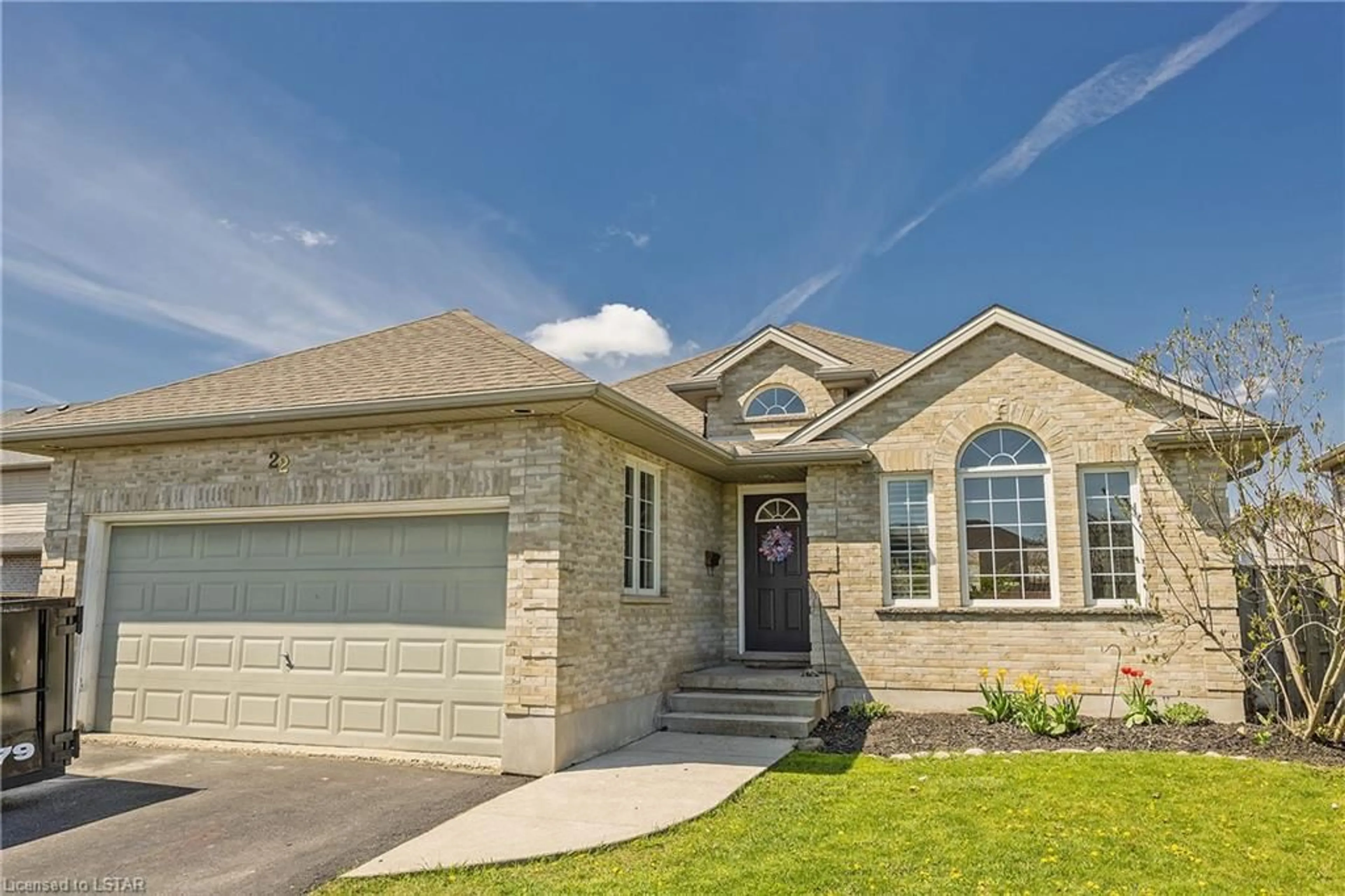 Frontside or backside of a home for 22 Edgewell Cres, St. Thomas Ontario N5P 4K8