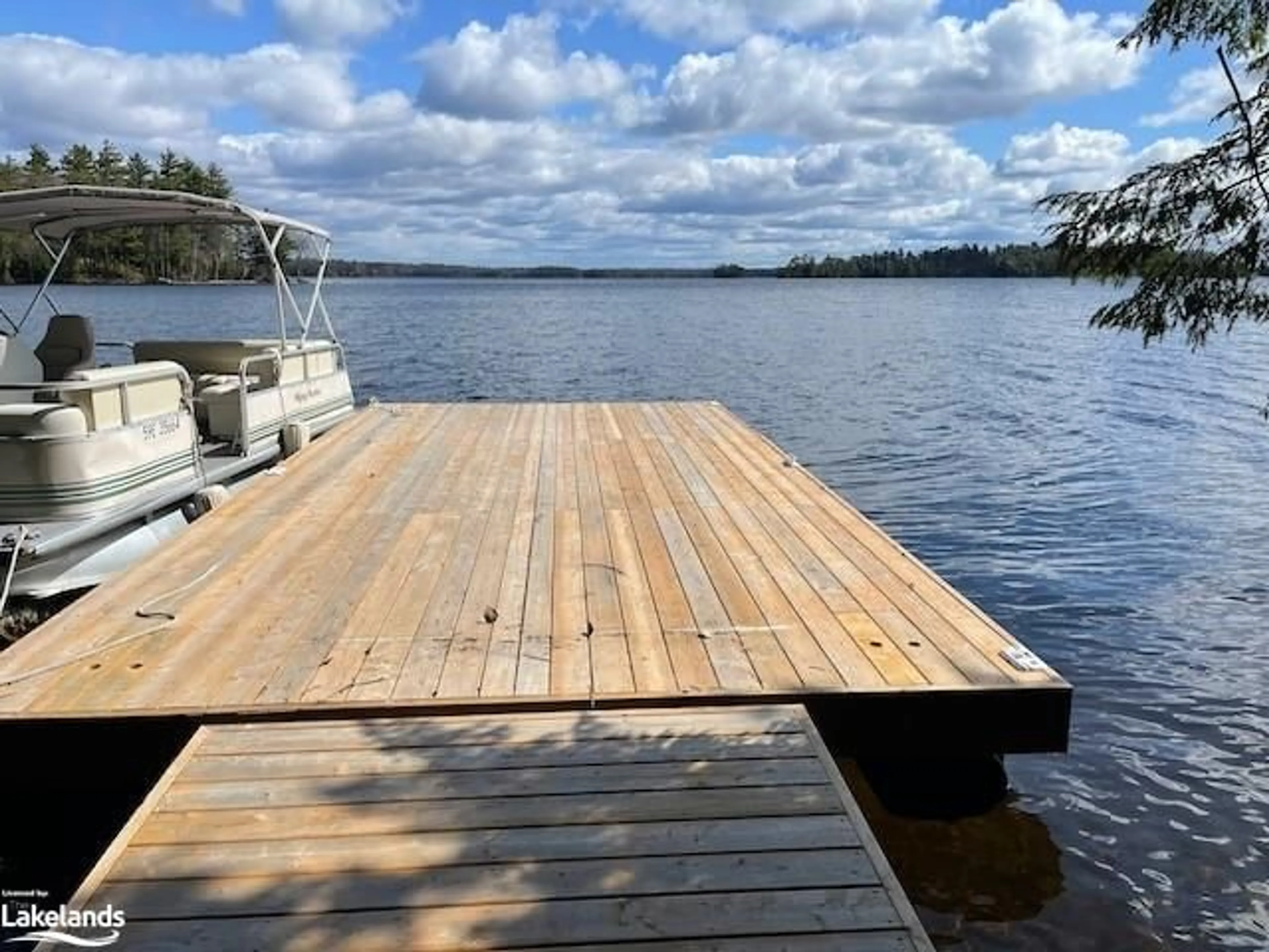 Lakeview for 28 Island 26lm Taylor Island, Gravenhurst Ontario P1P 1R2