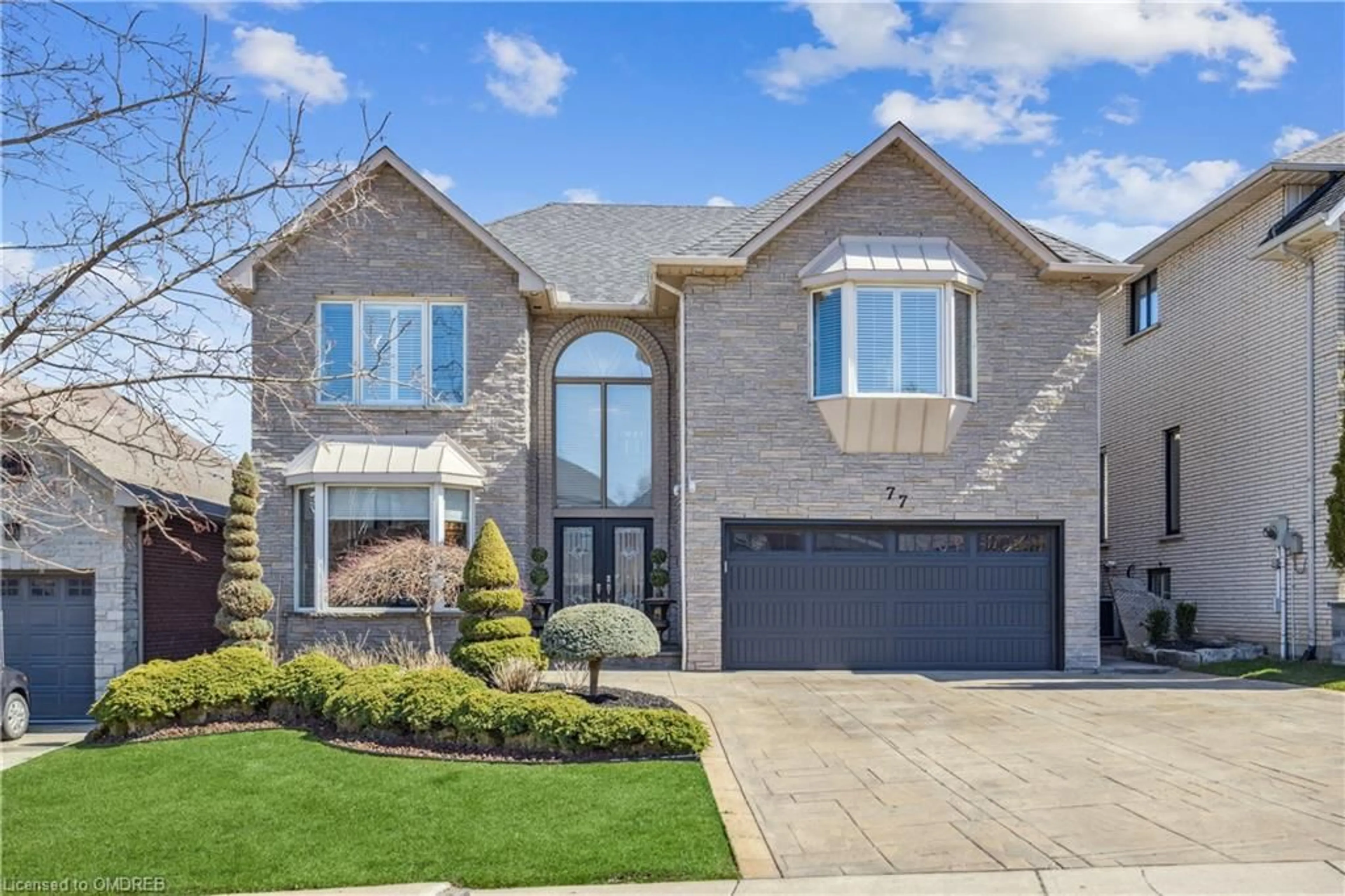 Home with brick exterior material for 77 Adriatic Blvd, Stoney Creek Ontario L8G 5C6