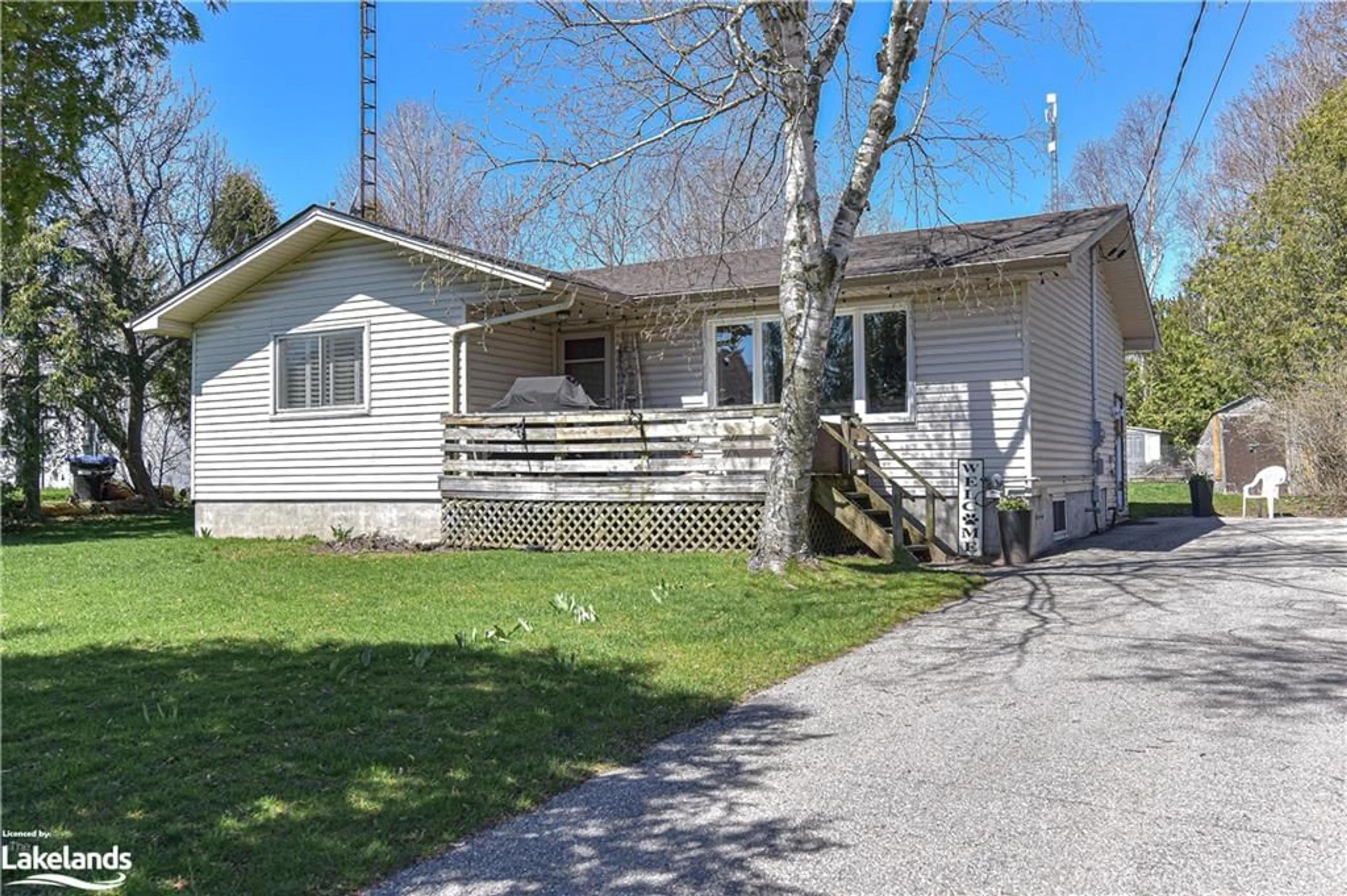 Cottage for 2A Wallis St, Oro-Medonte Ontario L3V 8N9