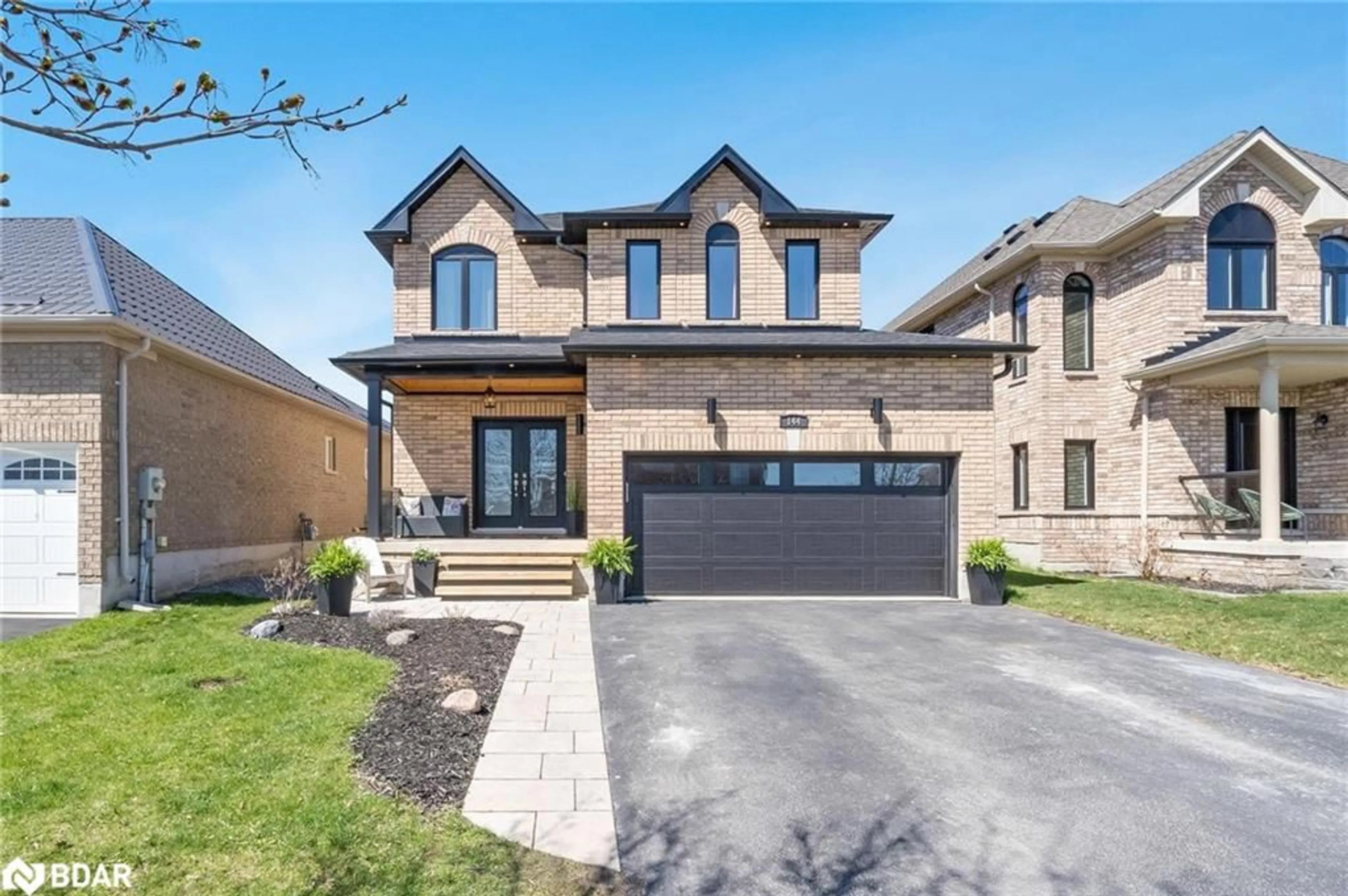 Home with brick exterior material for 144 Sovereign's Gate, Barrie Ontario L4M 0A3