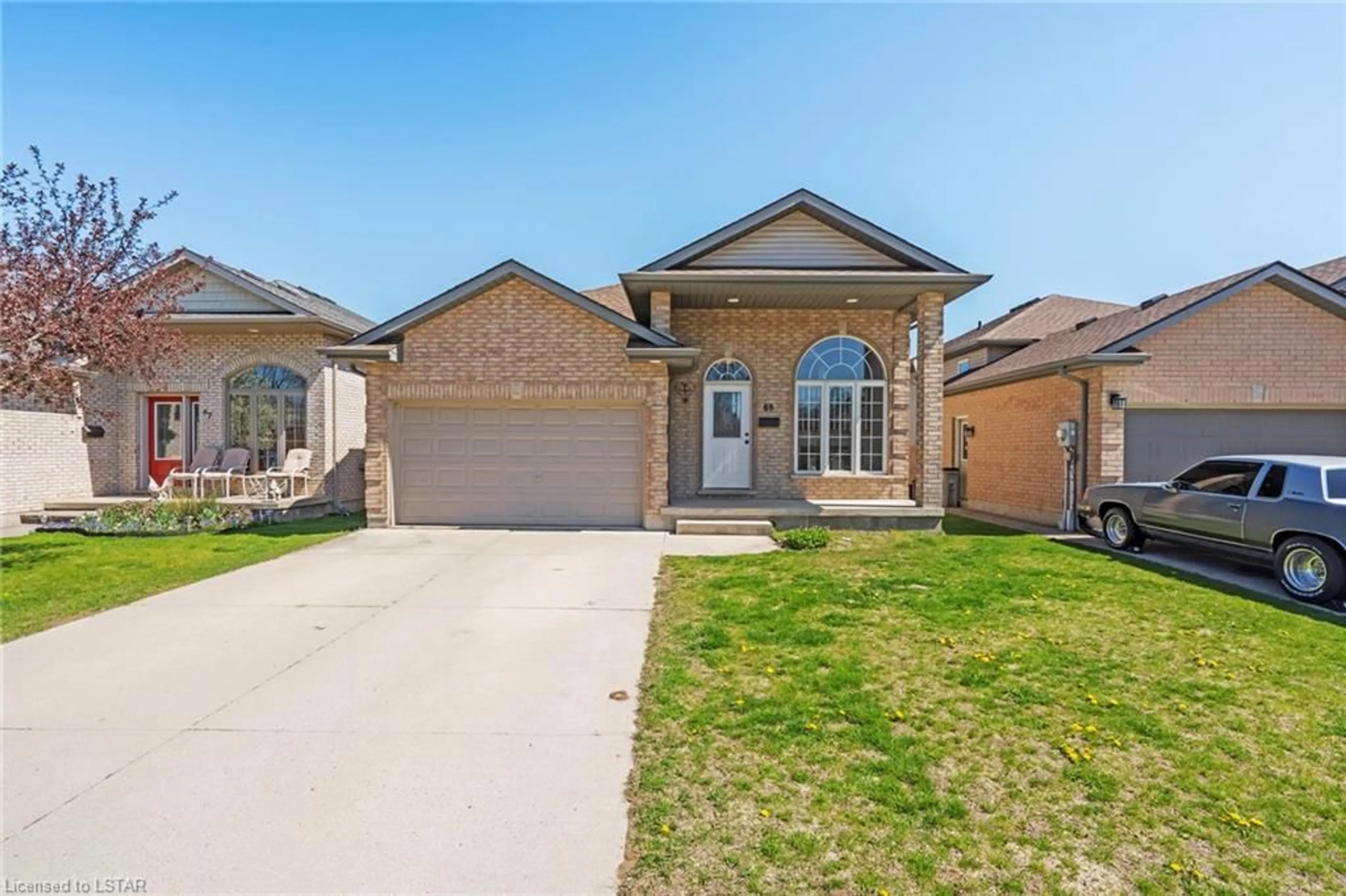 Frontside or backside of a home for 69 Bridle Path, Strathroy Ontario N7G 4J9