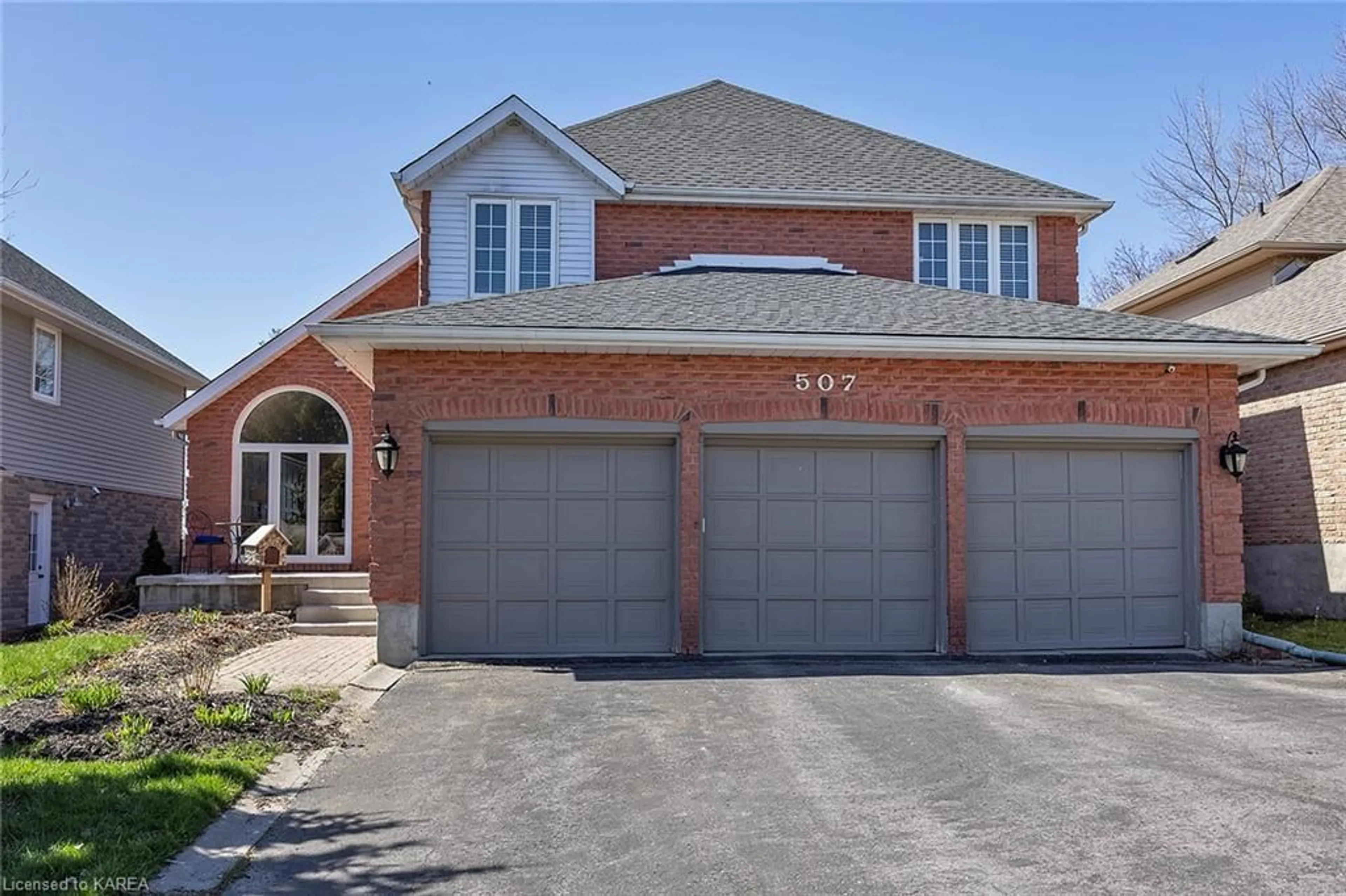 Home with brick exterior material for 507 Forest Hill Dr, Kingston Ontario K7M 8M5
