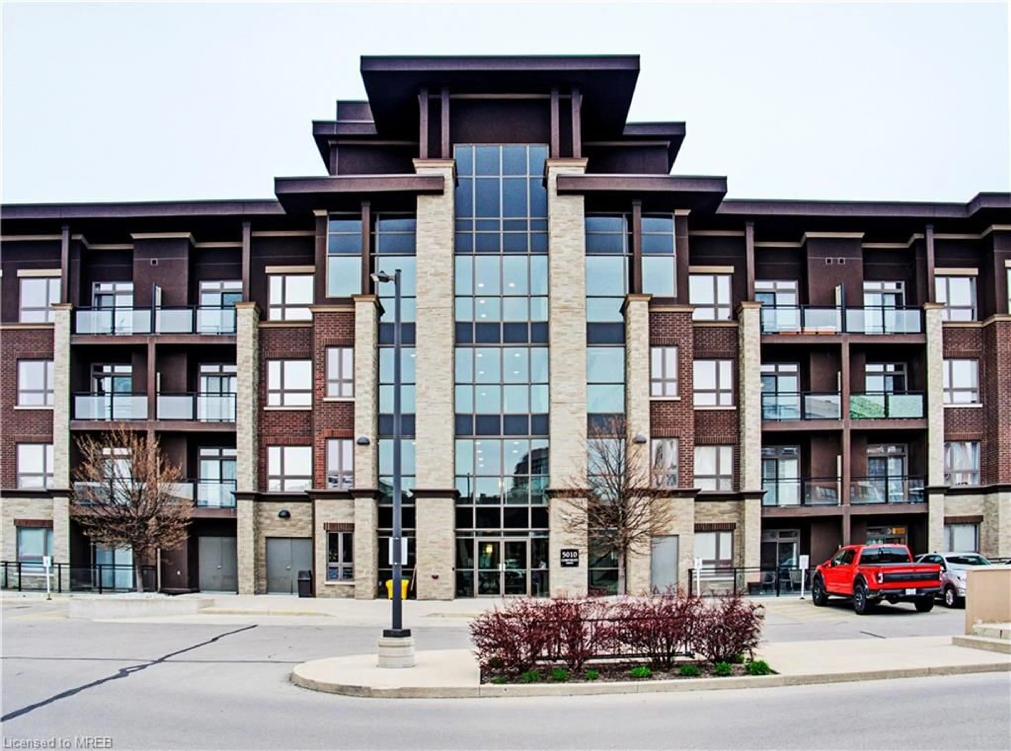 A pic from exterior of the house or condo for 5010 Corporate Dr #126, Burlington Ontario L7L 0H6