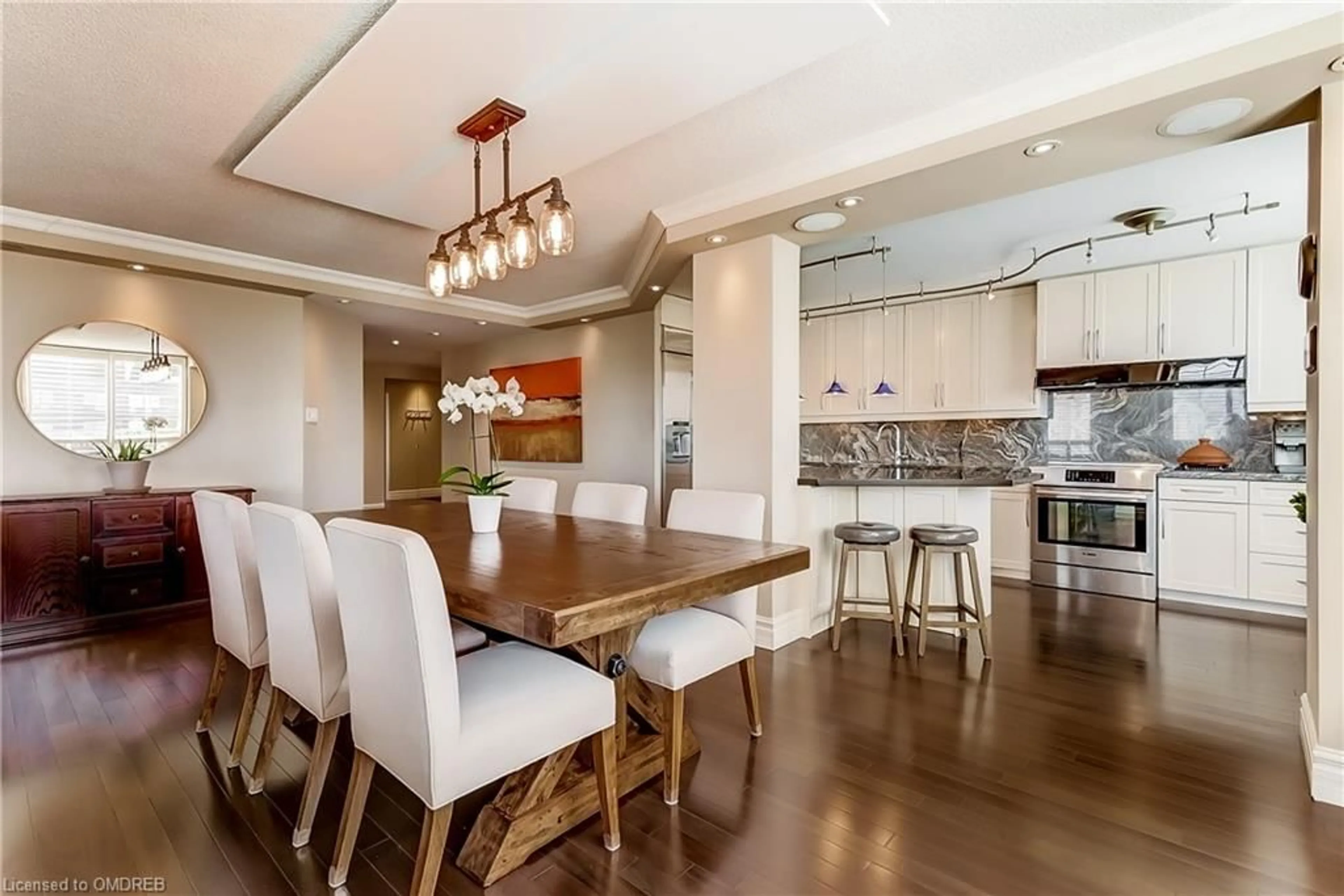 Contemporary kitchen for 205 Wynford Dr #Ph2901, Toronto Ontario M3C 3P4