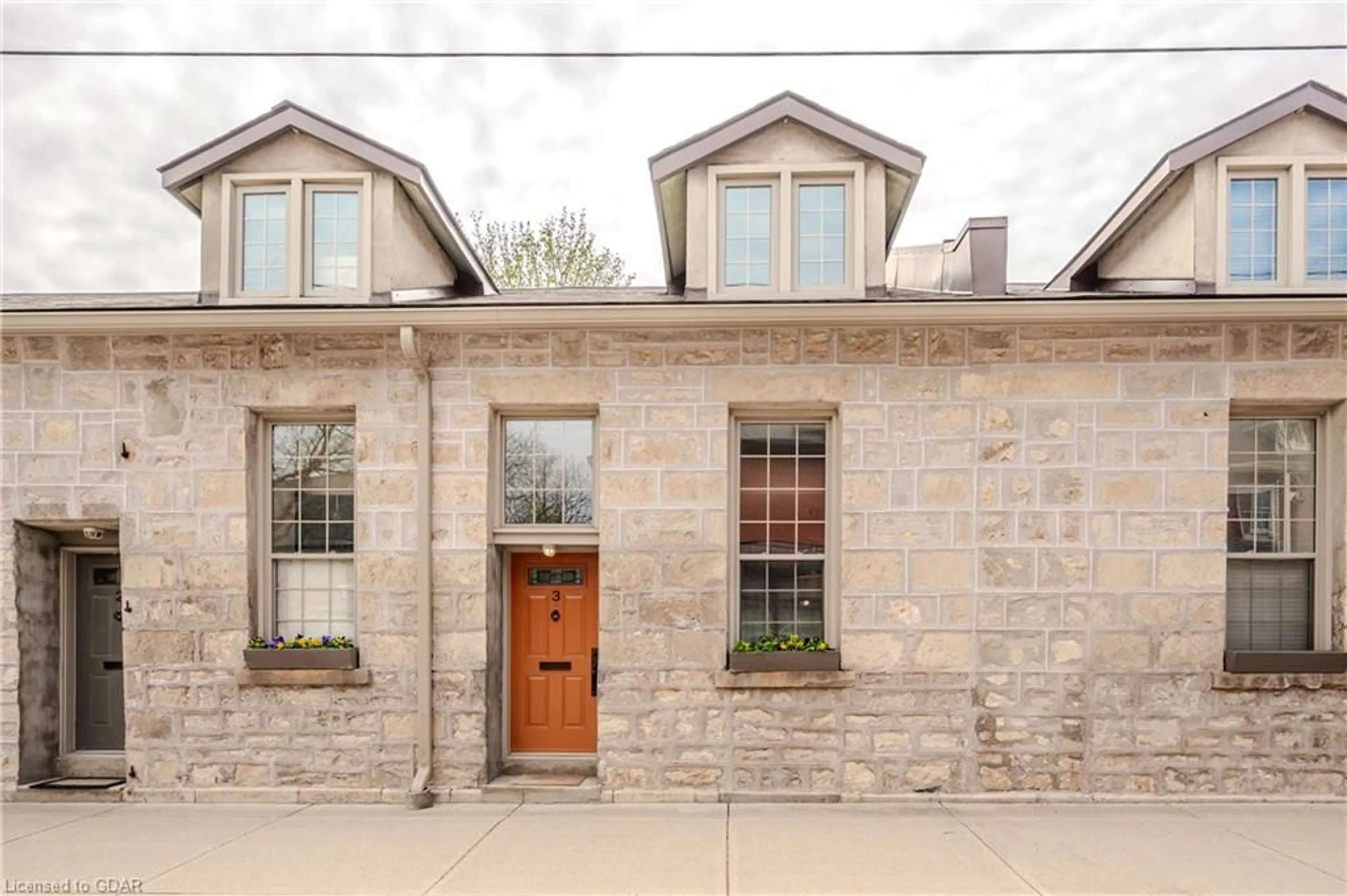 Home with brick exterior material for 196 Arthur St #3, Guelph Ontario N1E 4V8