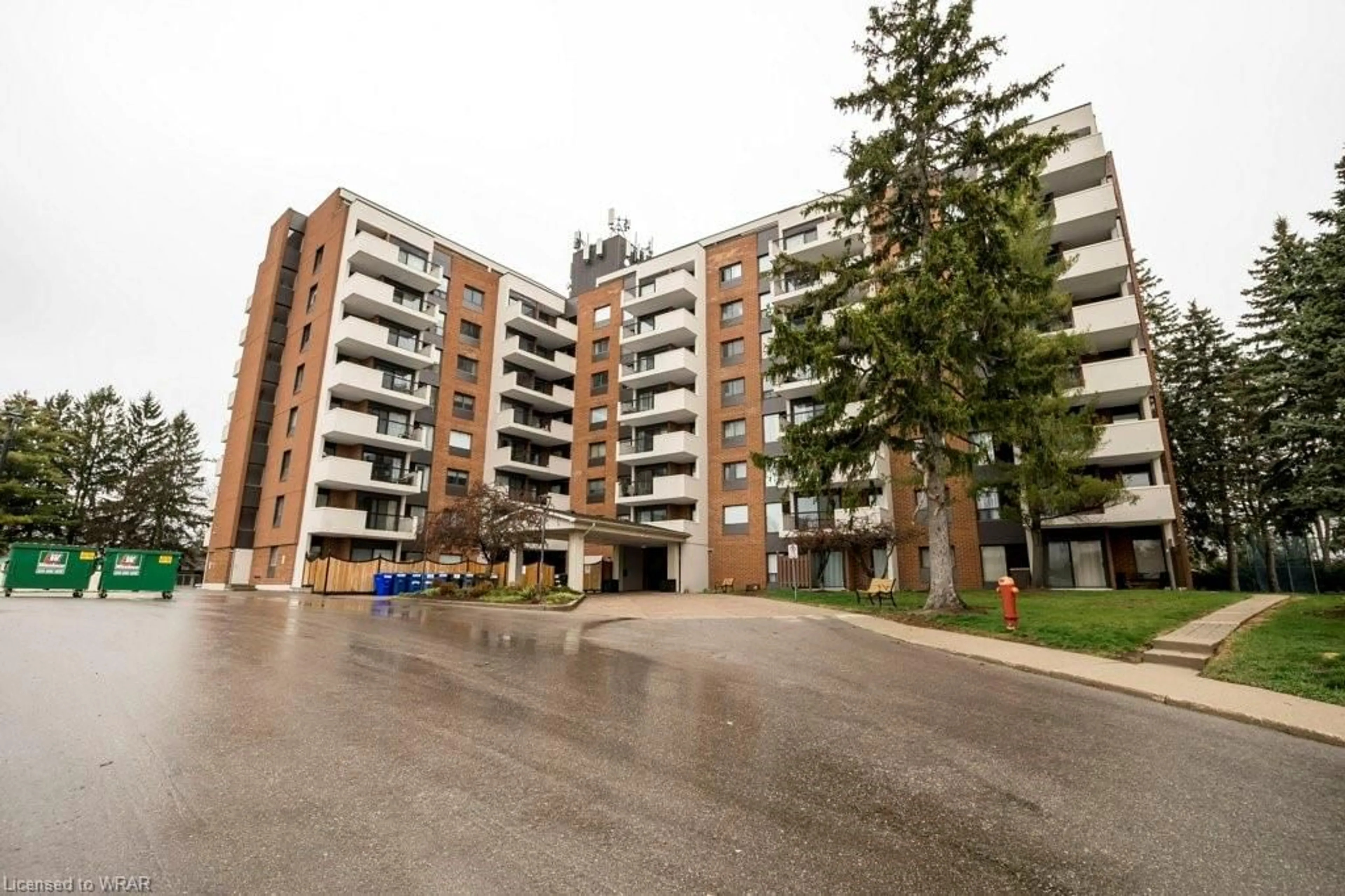 A pic from exterior of the house or condo for 260 Sheldon Ave #305, Kitchener Ontario N2H 6P2