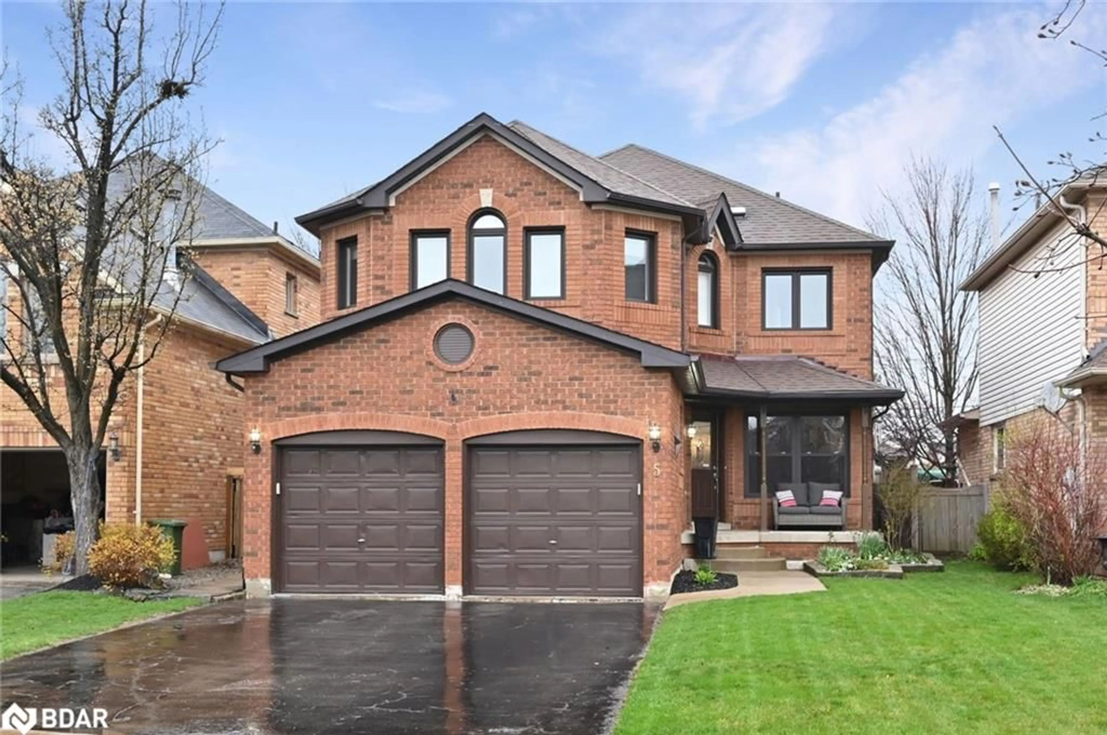 Home with brick exterior material for 5 Chatsworth Cres, Waterdown Ontario L8B 0N6