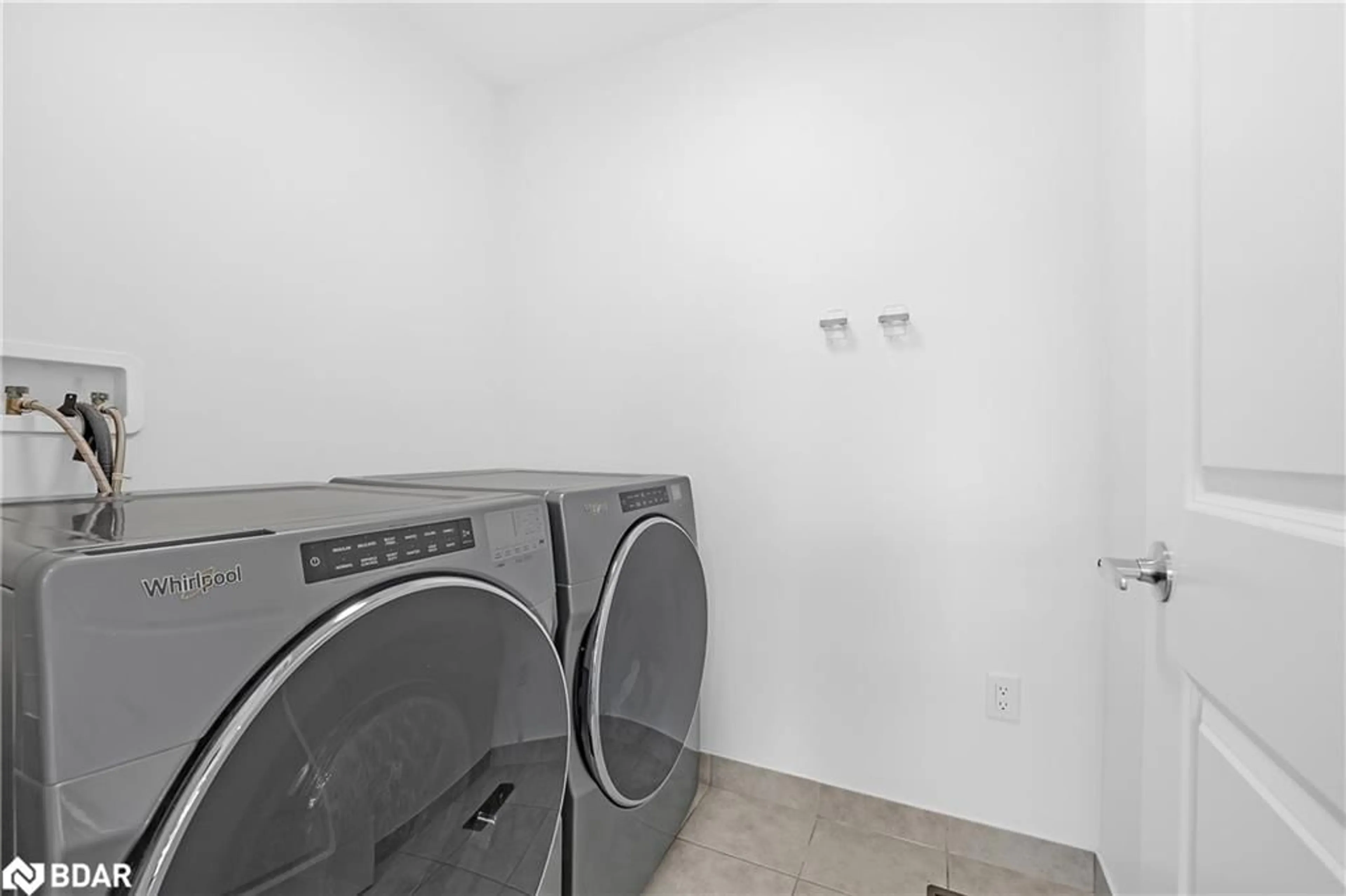 Laundry room for 288 Glover Road Rd #4, Stoney Creek Ontario L8E 5H6