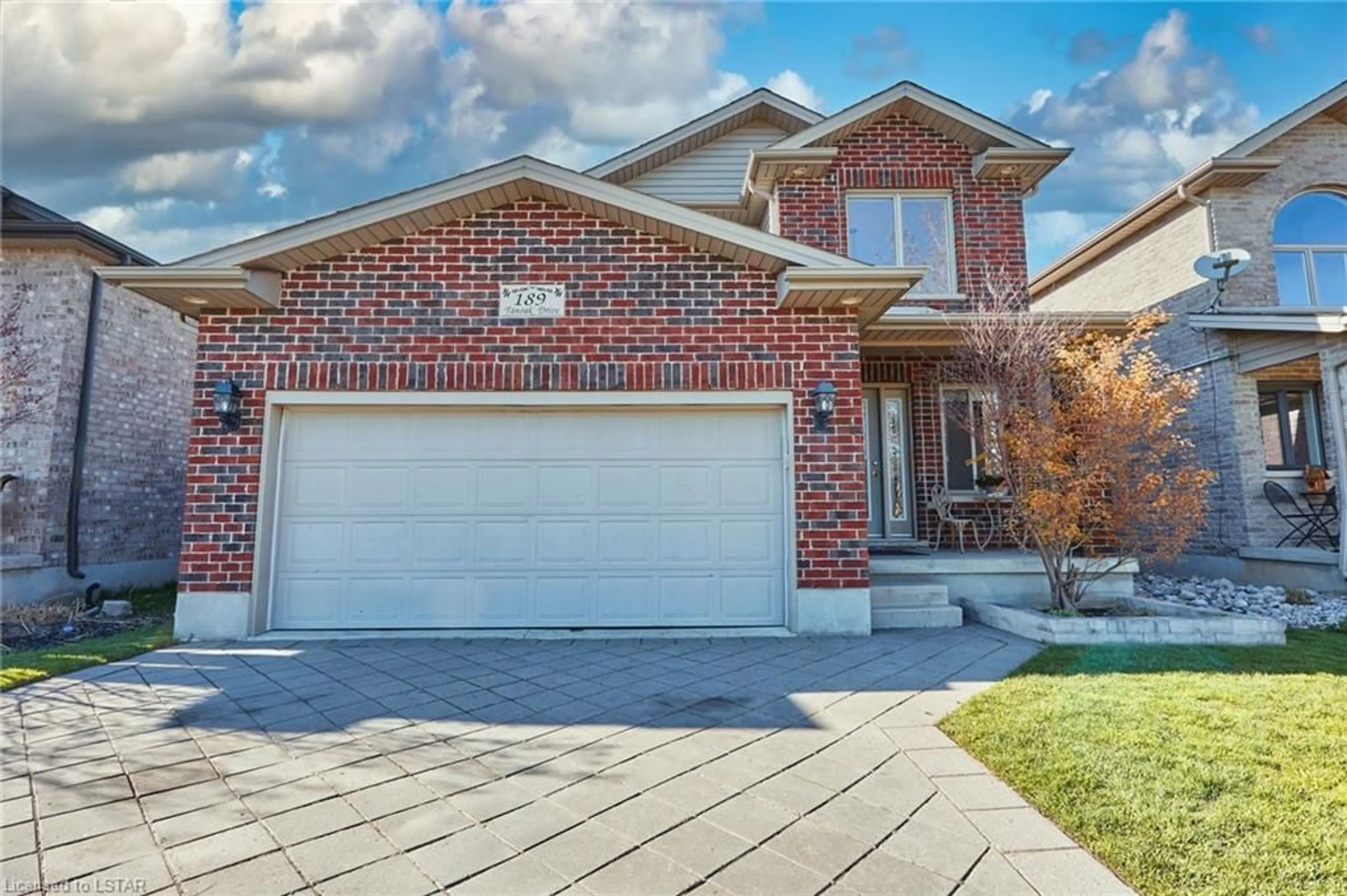 Home with brick exterior material for 189 Tanoak Dr, London Ontario N6G 5N7