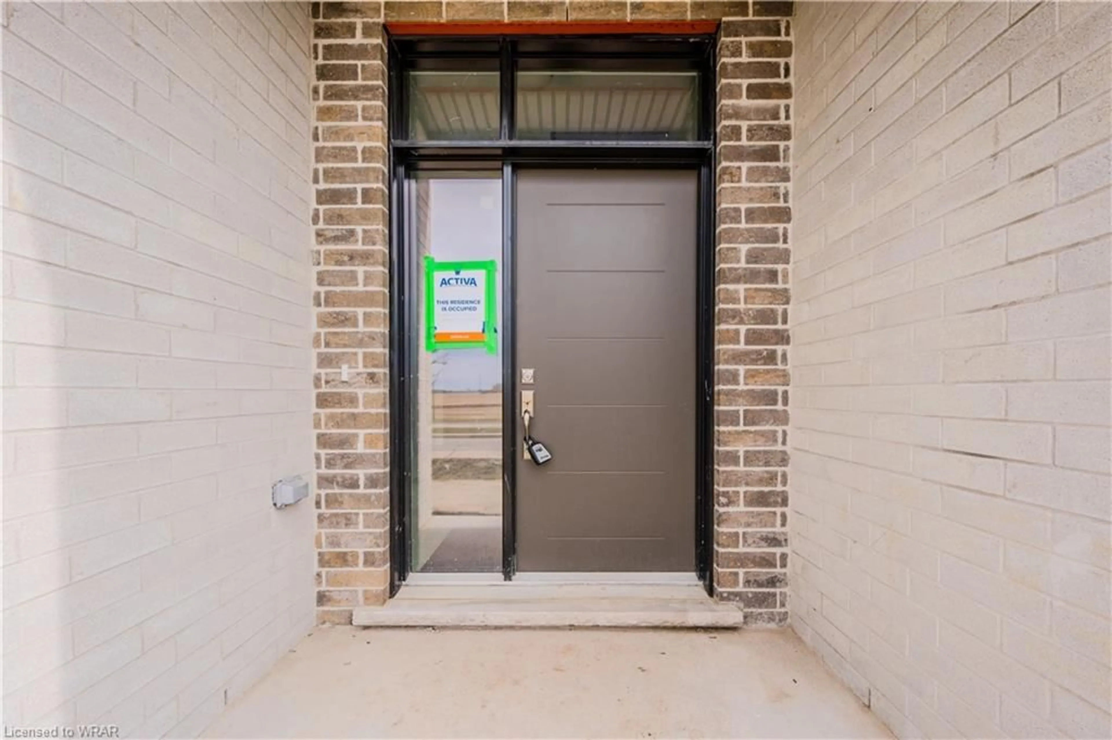 Indoor entryway, cement floor for 271 Grey Silo Rd #60, Waterloo Ontario N2K 0E9