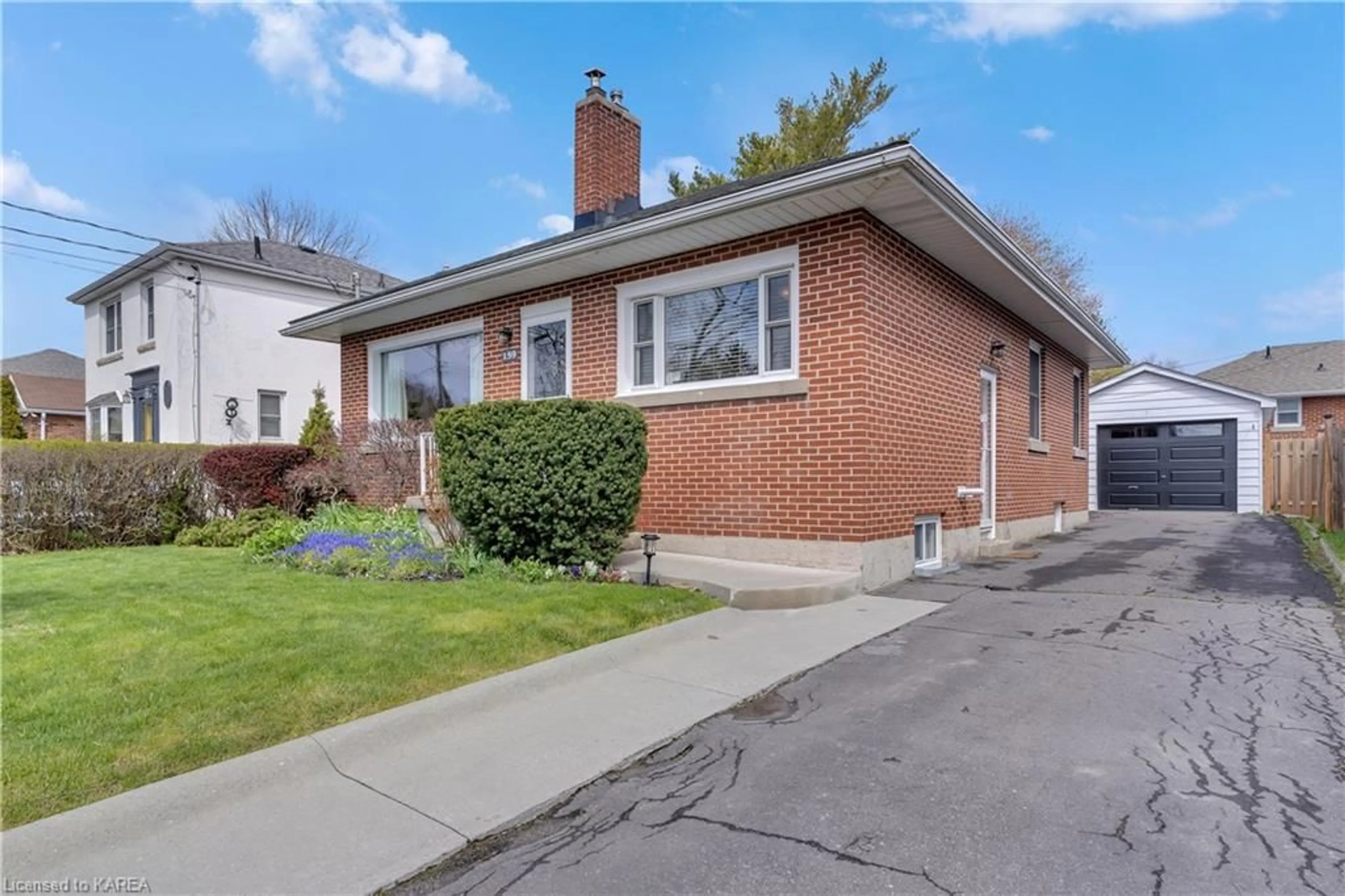 Frontside or backside of a home for 159 Carruthers Ave, Kingston Ontario K7L 1M8