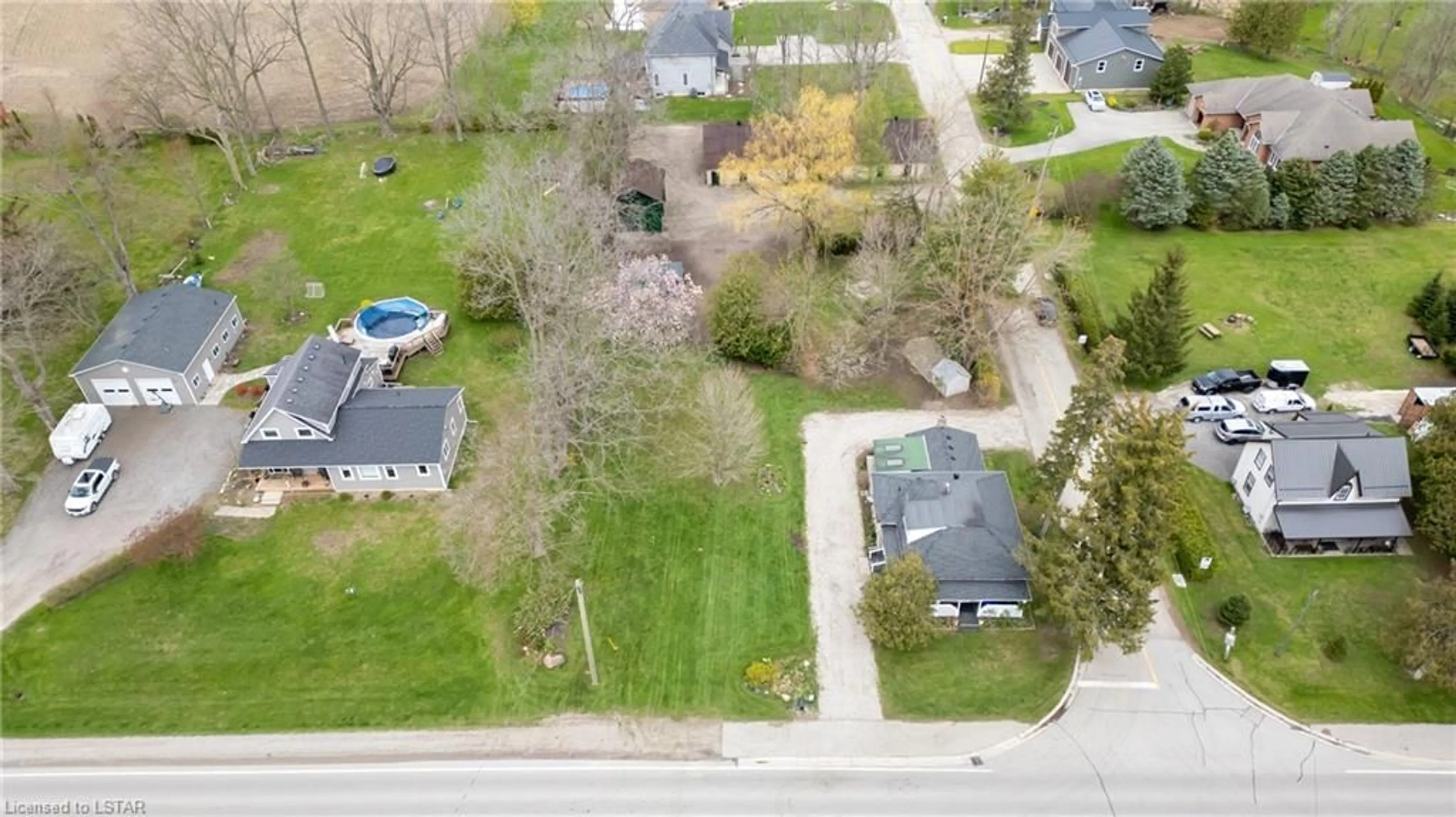 Frontside or backside of a home for 38814 Talbot Line, St. Thomas Ontario N5P 3T2