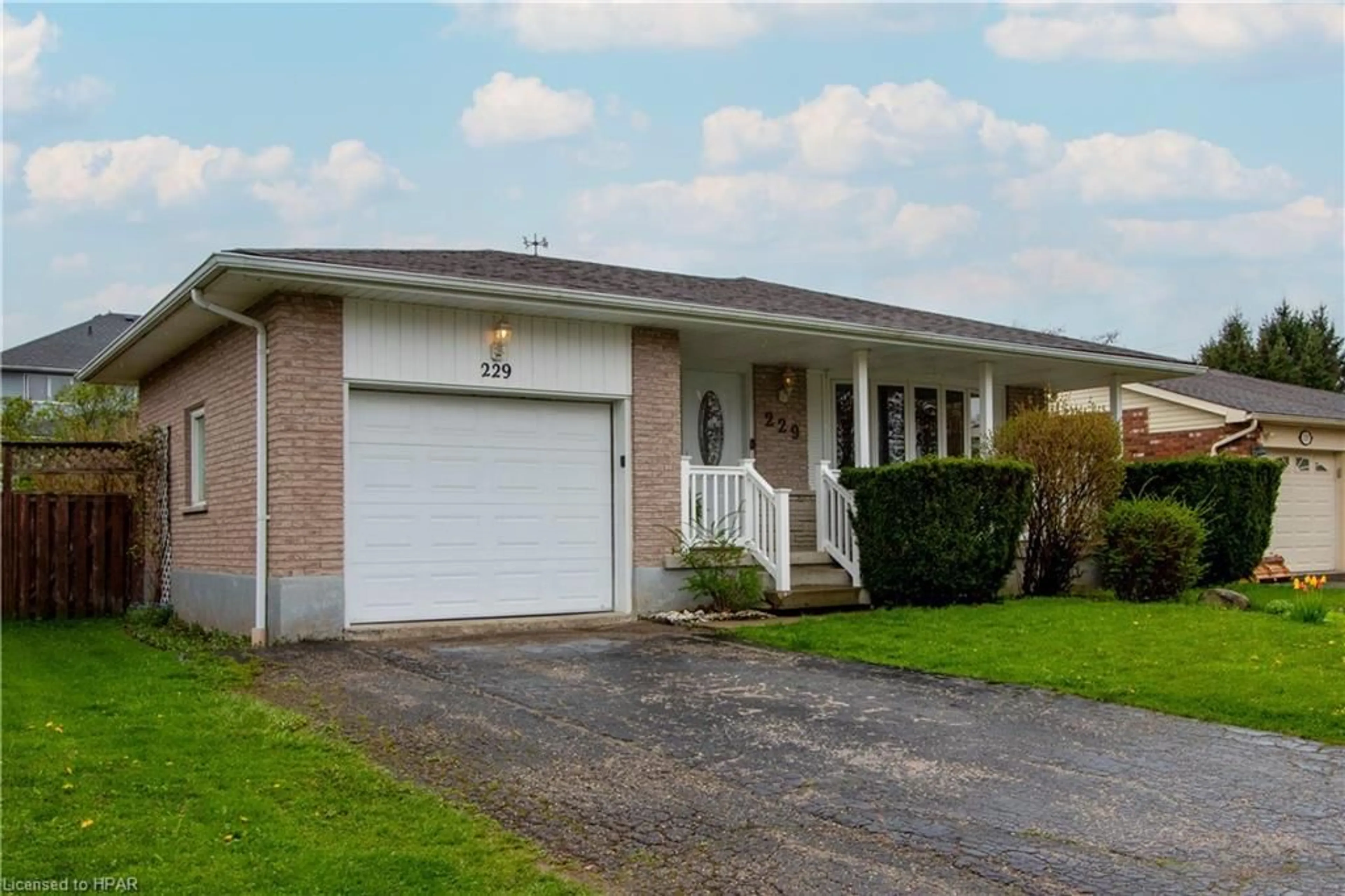 Frontside or backside of a home for 229 Devon St, Stratford Ontario N5A 3A1