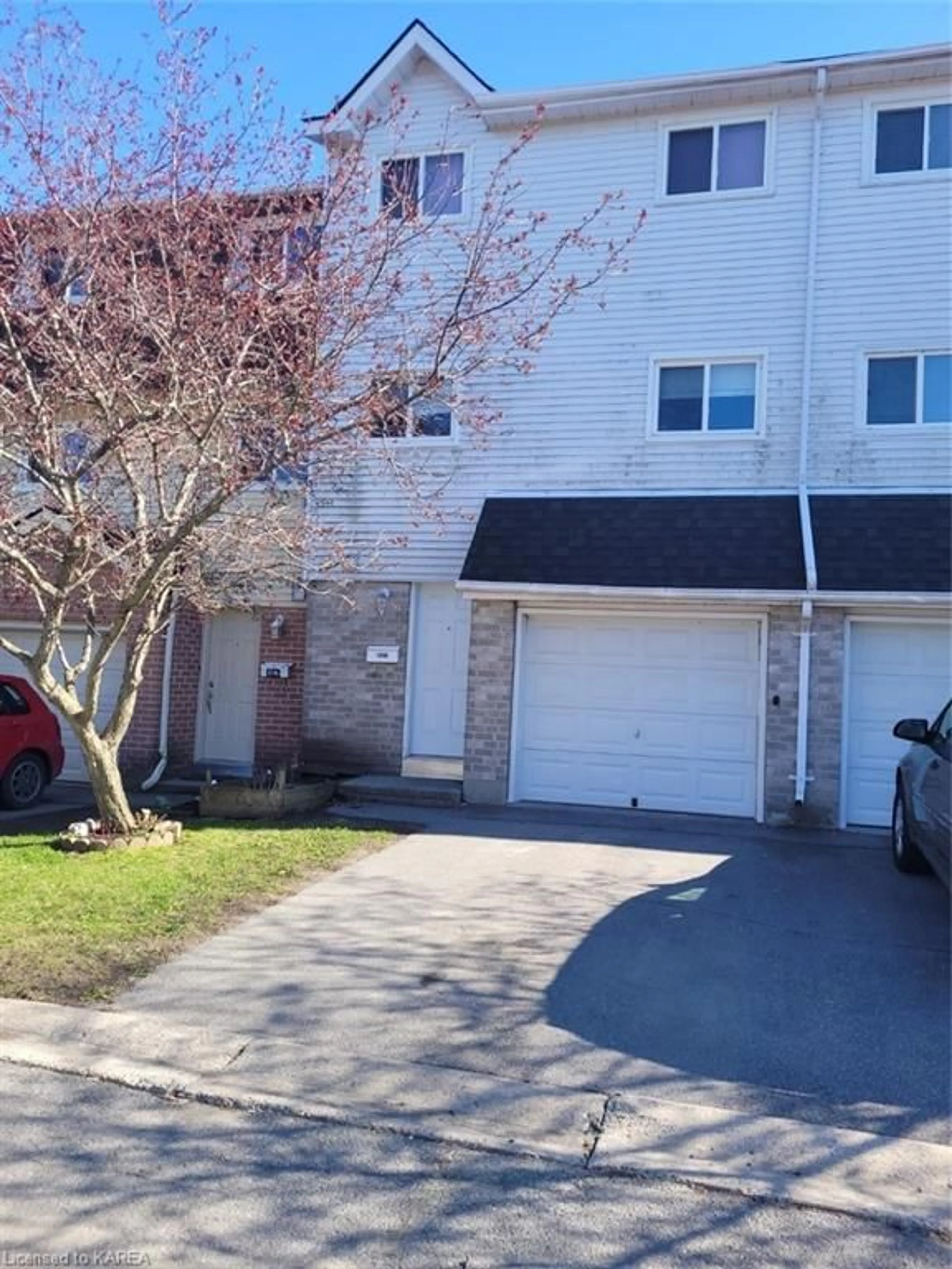 A pic from exterior of the house or condo for 1048 Craig Lane #13, Kingston Ontario K7M 7R9