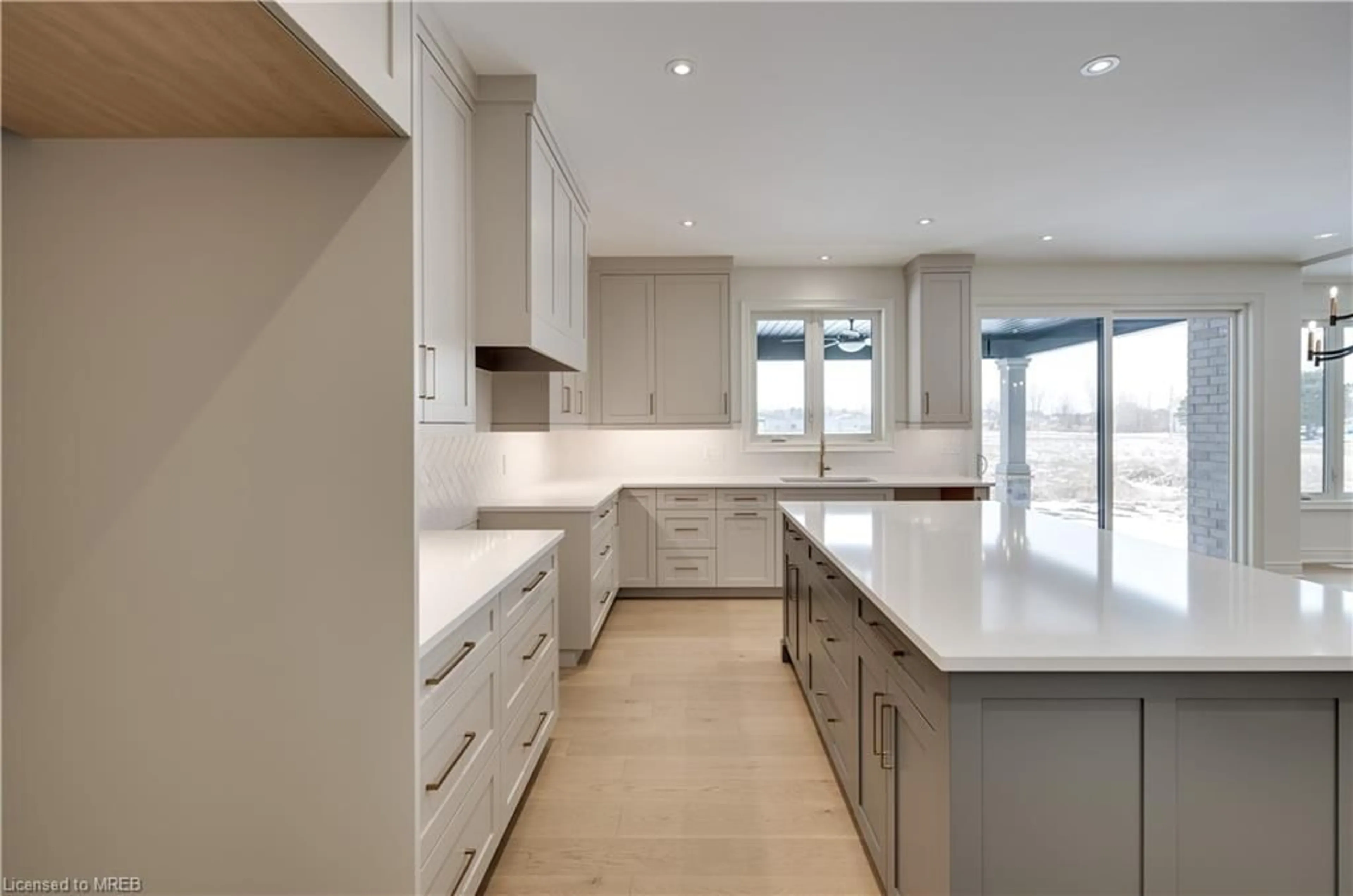 Contemporary kitchen for LOT 21 Anchor Rd, Thorold Ontario L0S 1A0