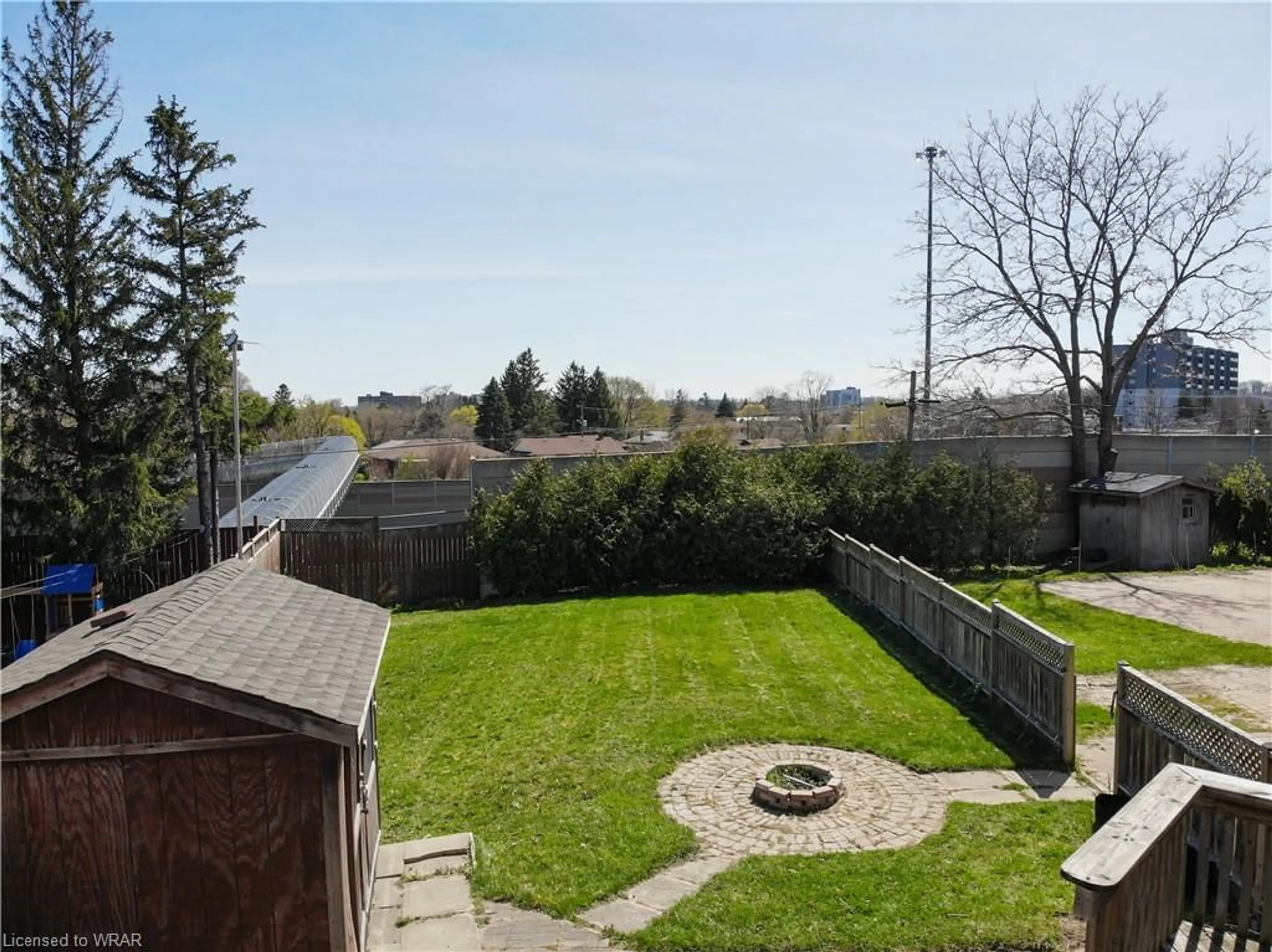 Fenced yard for 261 Dixon St, Kitchener Ontario N2G 3G1