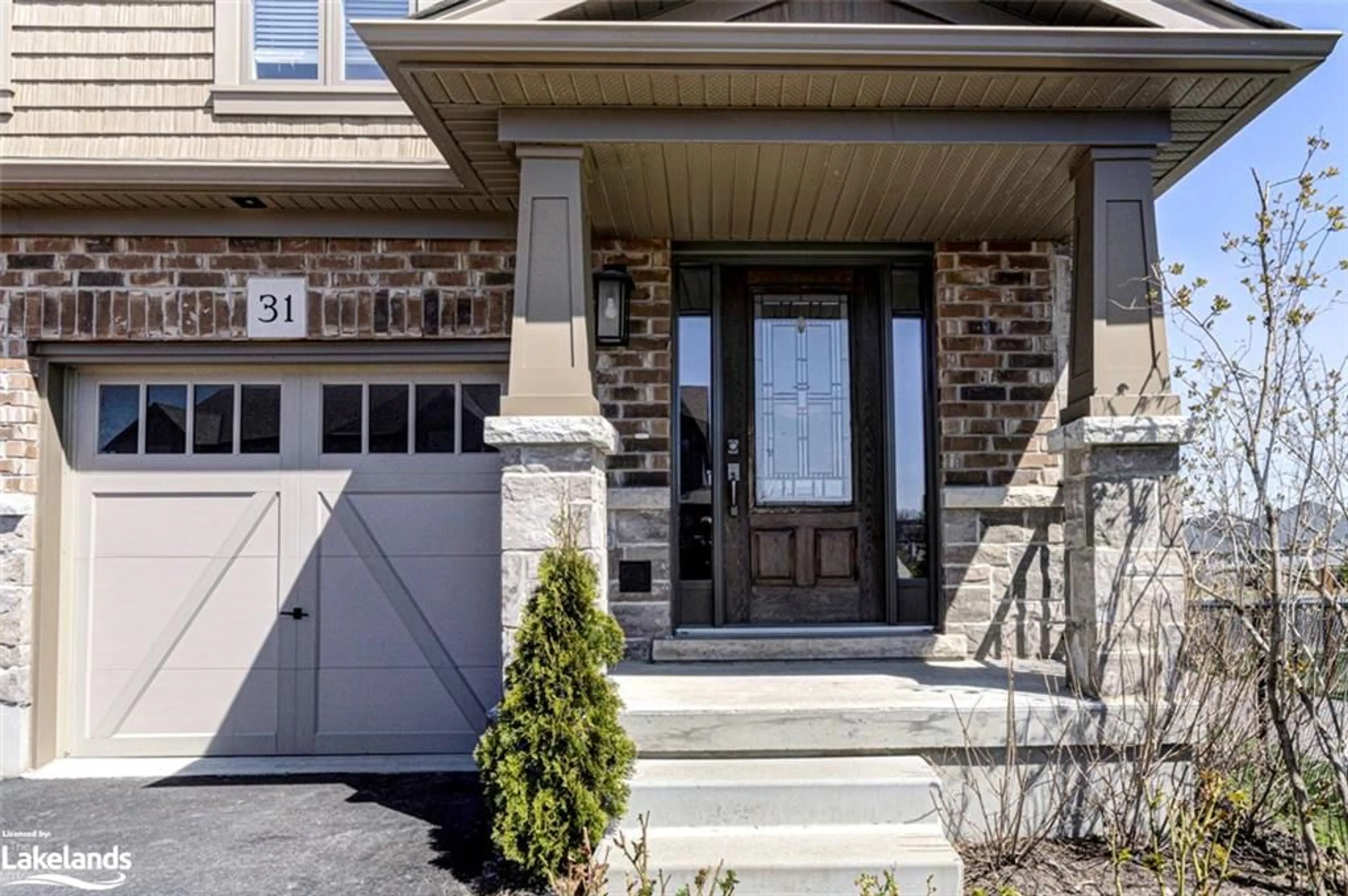 Home with brick exterior material for 31 Archer Ave, Collingwood Ontario L9Y 3B7
