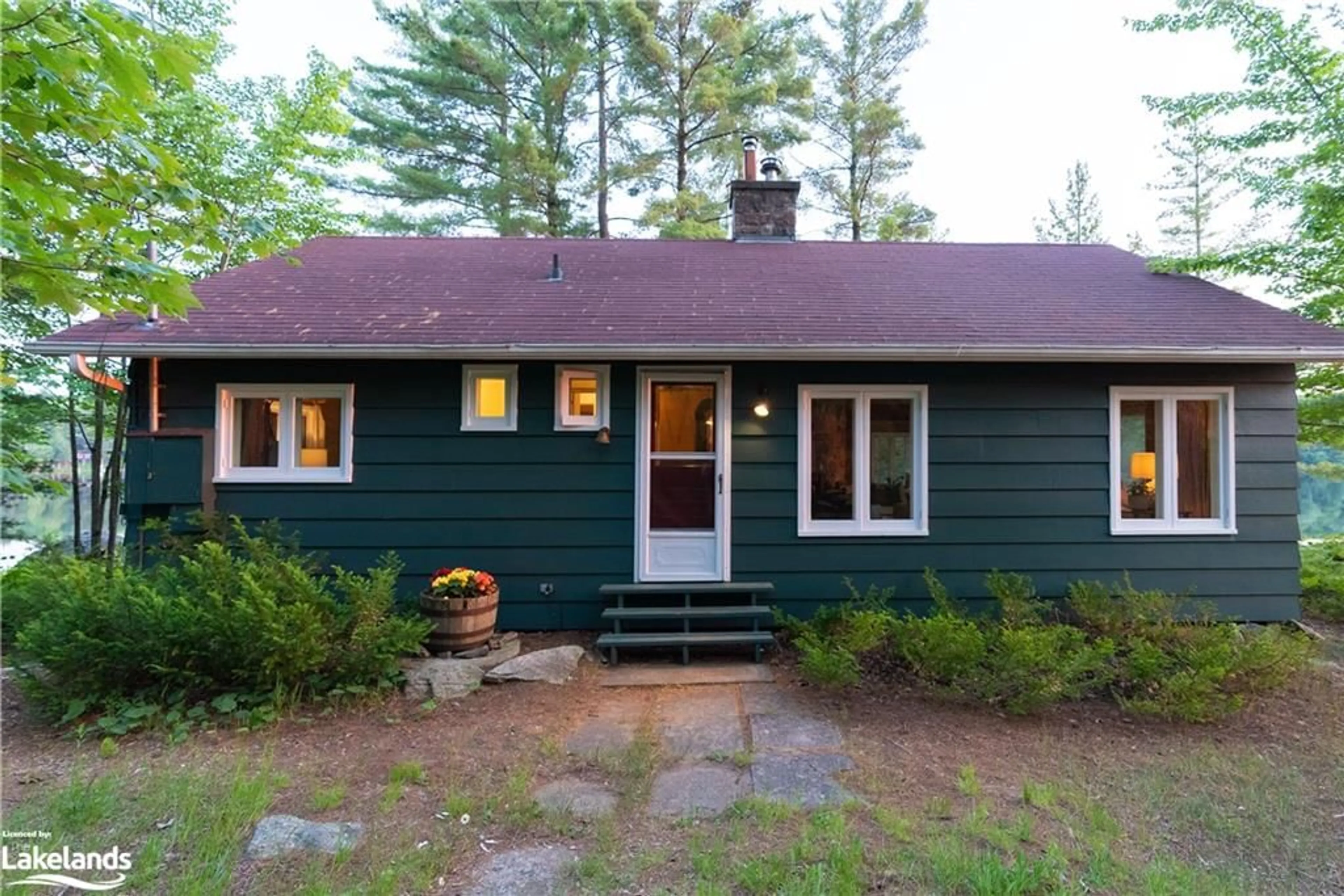 Cottage for 1293 Windermere Rd #101, Utterson Ontario P0B 1M0