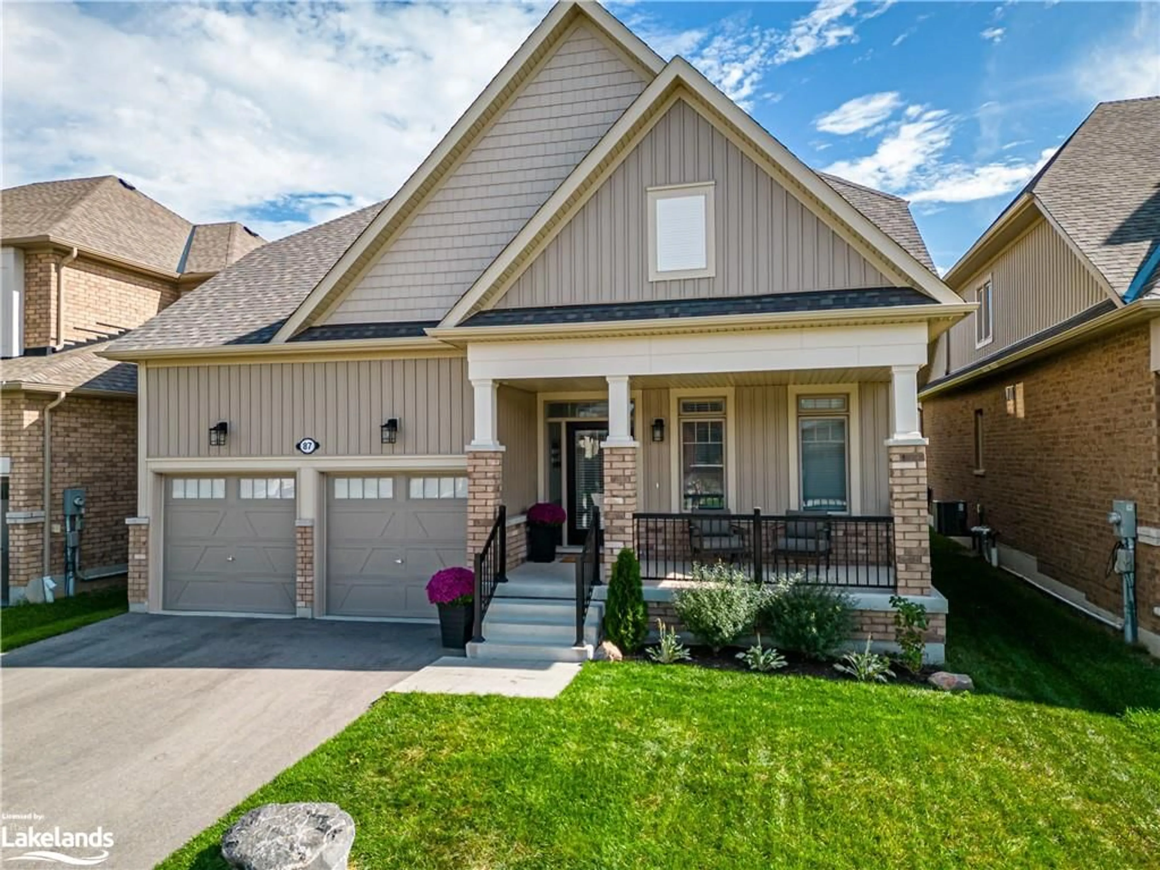 Frontside or backside of a home for 87 Mclean Ave, Collingwood Ontario L9Y 4B6