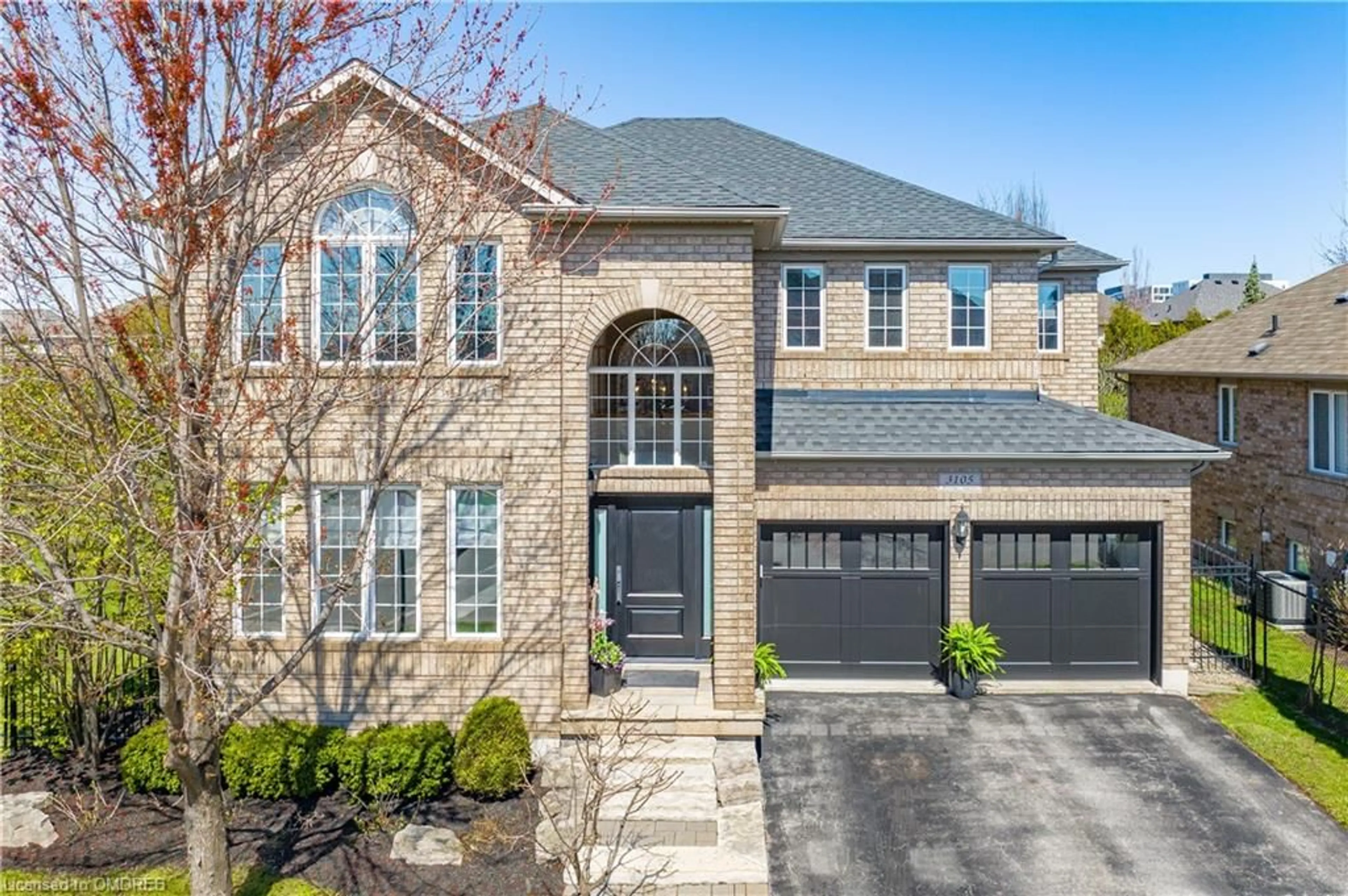 Home with brick exterior material for 3105 Portree Cres, Oakville Ontario L6M 5C4