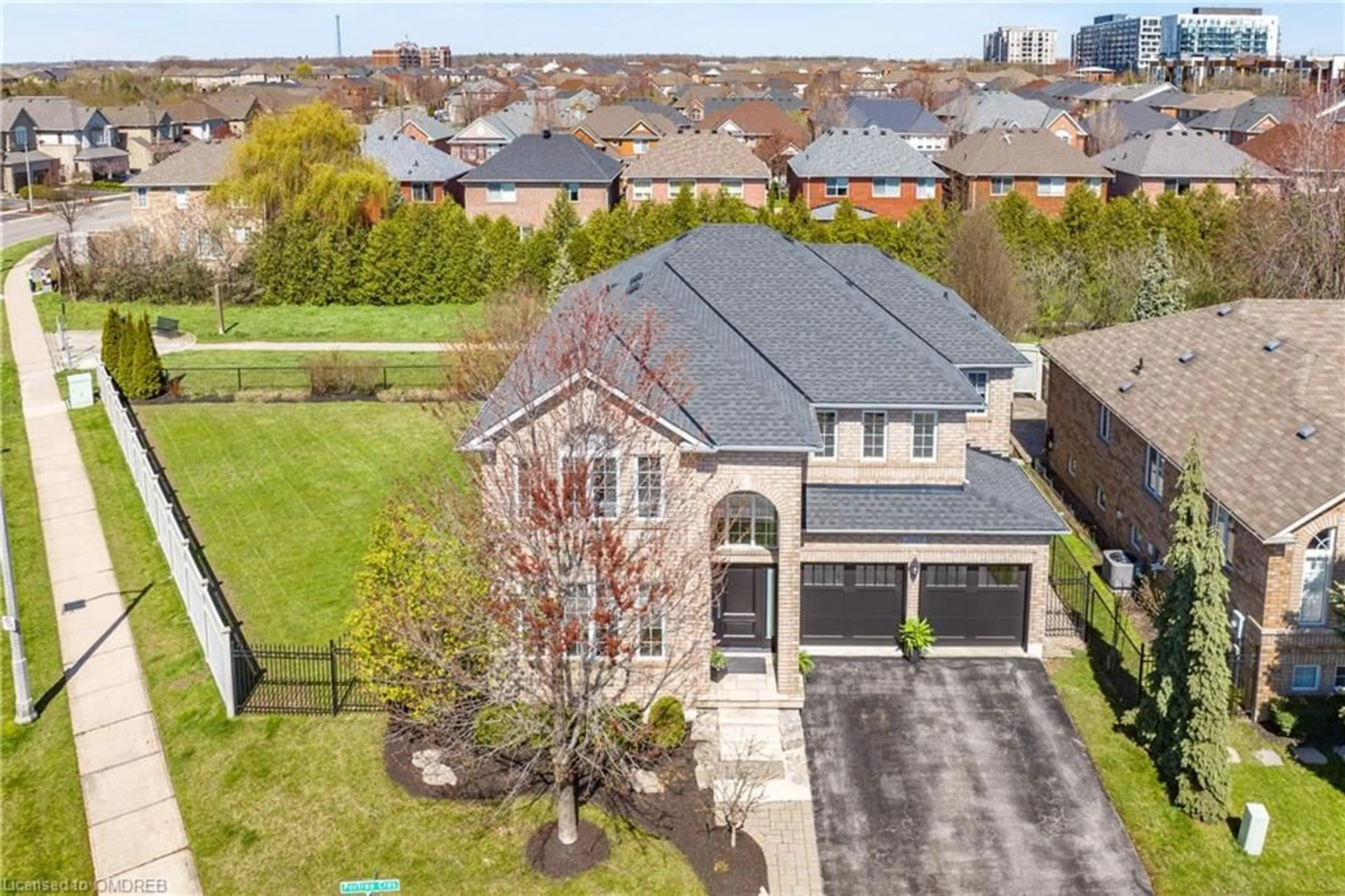 Frontside or backside of a home for 3105 Portree Cres, Oakville Ontario L6M 5C4