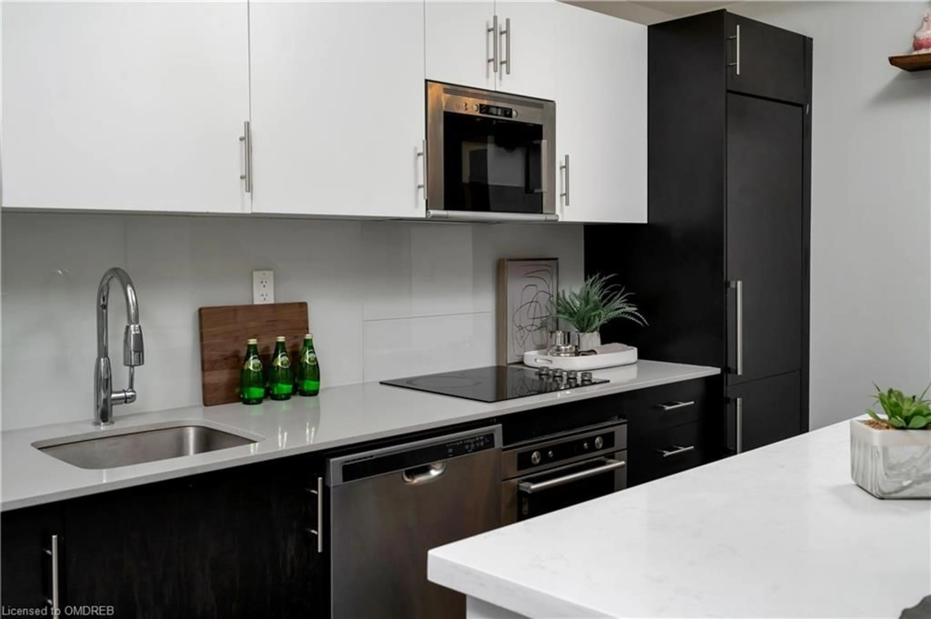 Contemporary kitchen for 460 Adelaide St #1101, Toronto Ontario M5A 0E7