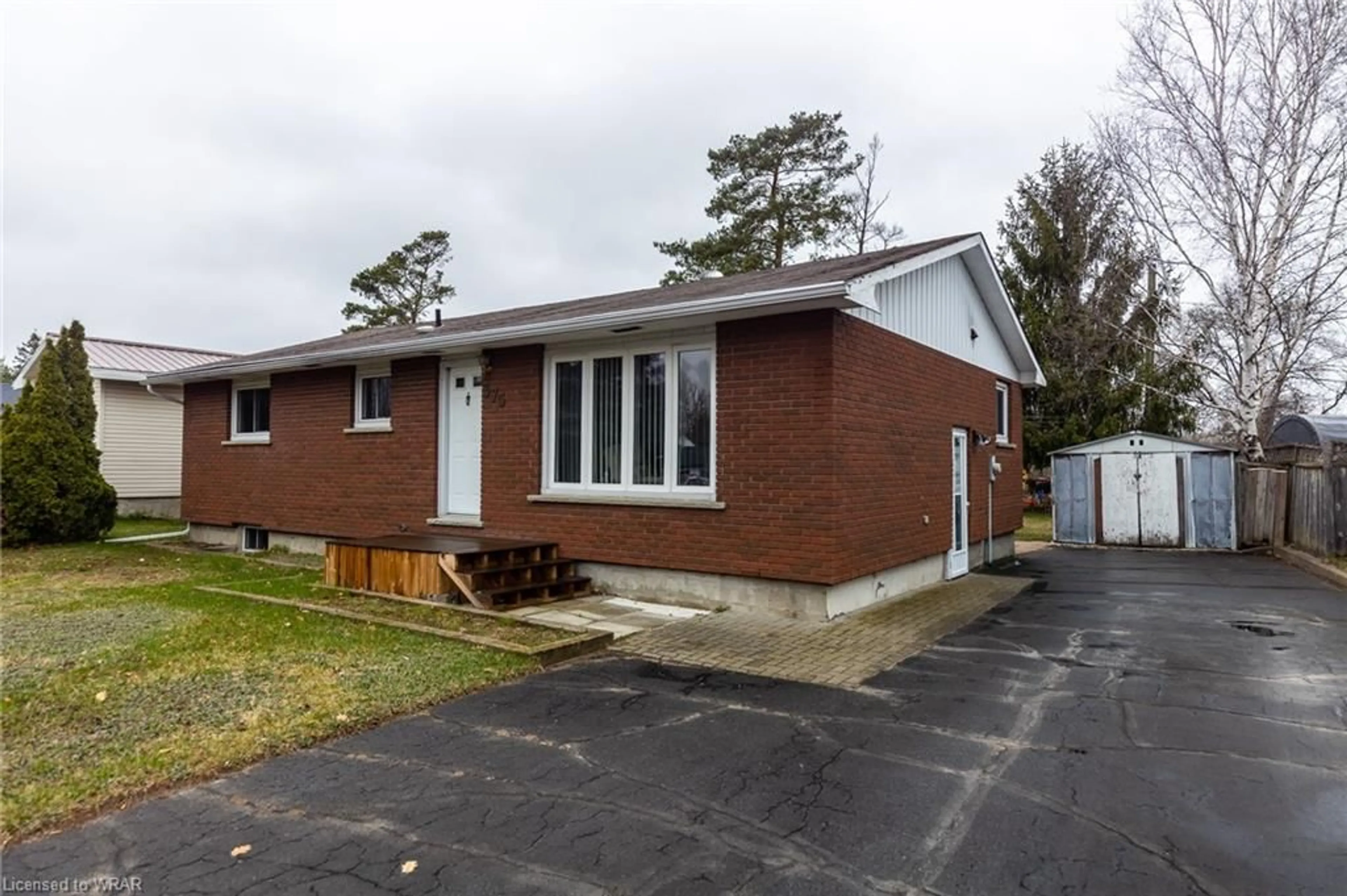 Home with brick exterior material for 375 Barber St, Espanola Ontario P5E 1B9