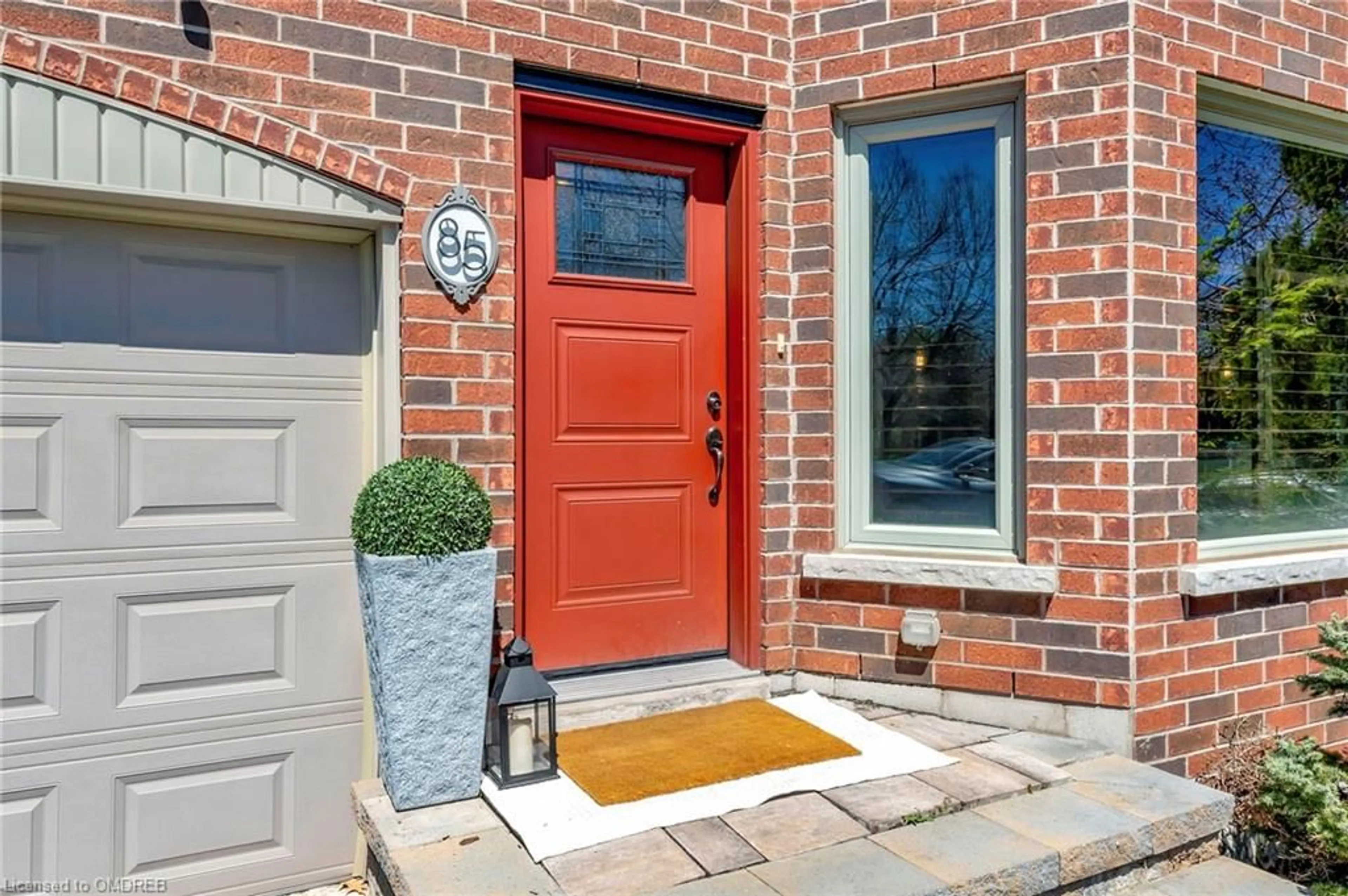 Home with brick exterior material for 85 River Oaks Blvd, Oakville Ontario L6H 3N4