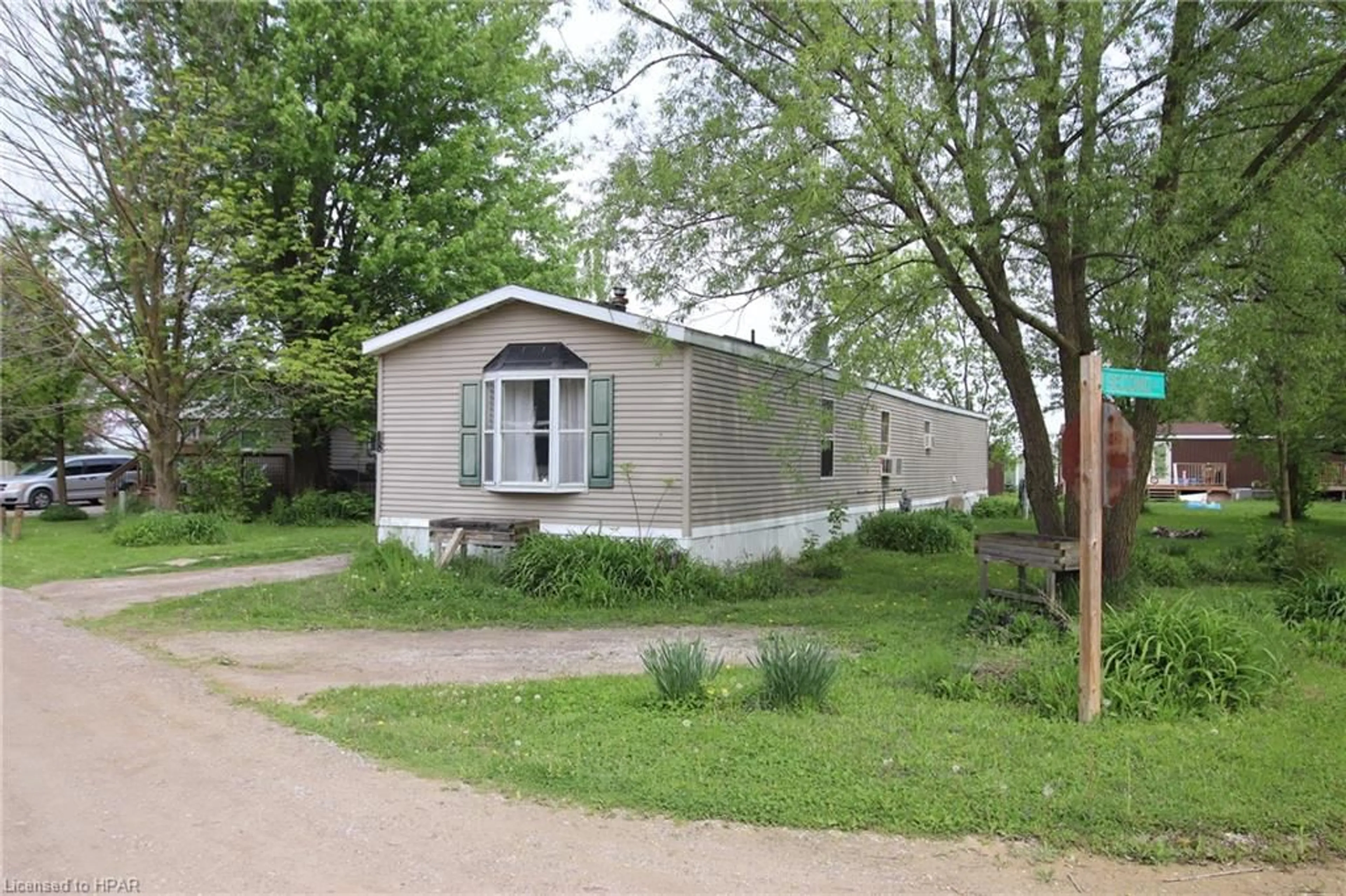 Cottage for 75049 Hensall Rd #18, Seaforth Ontario N0K 1W0