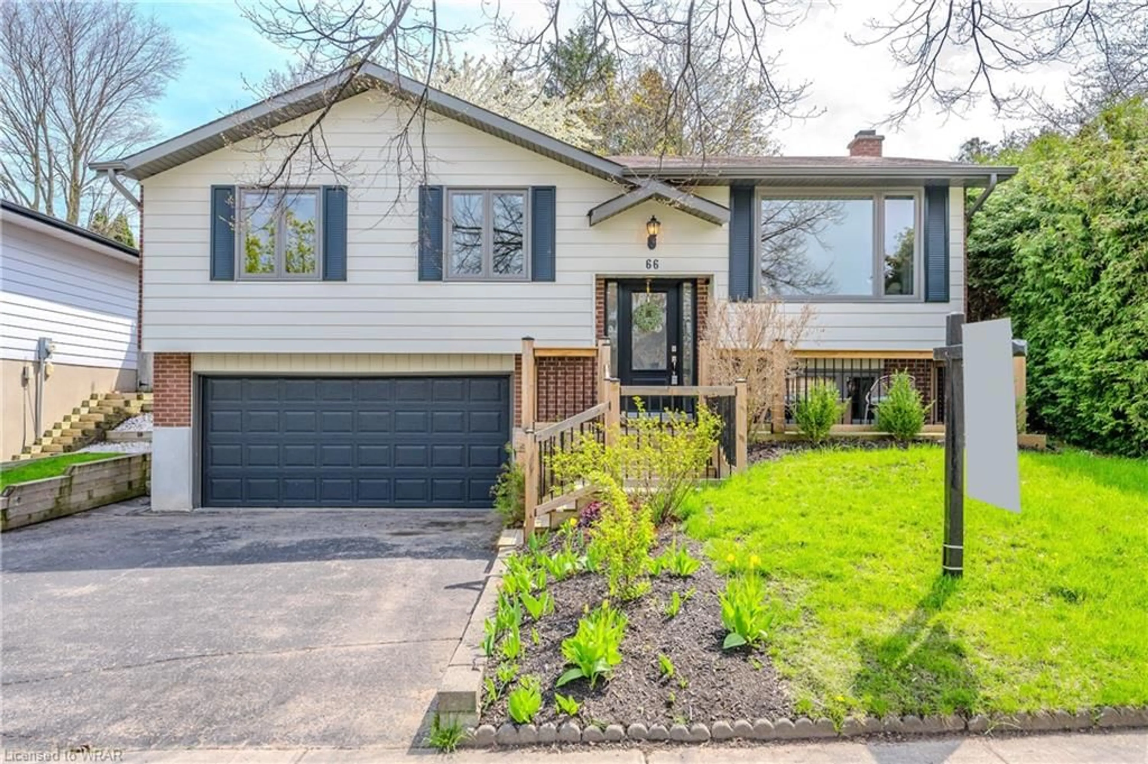 Frontside or backside of a home for 66 Century Hill Dr, Kitchener Ontario N2E 2H8