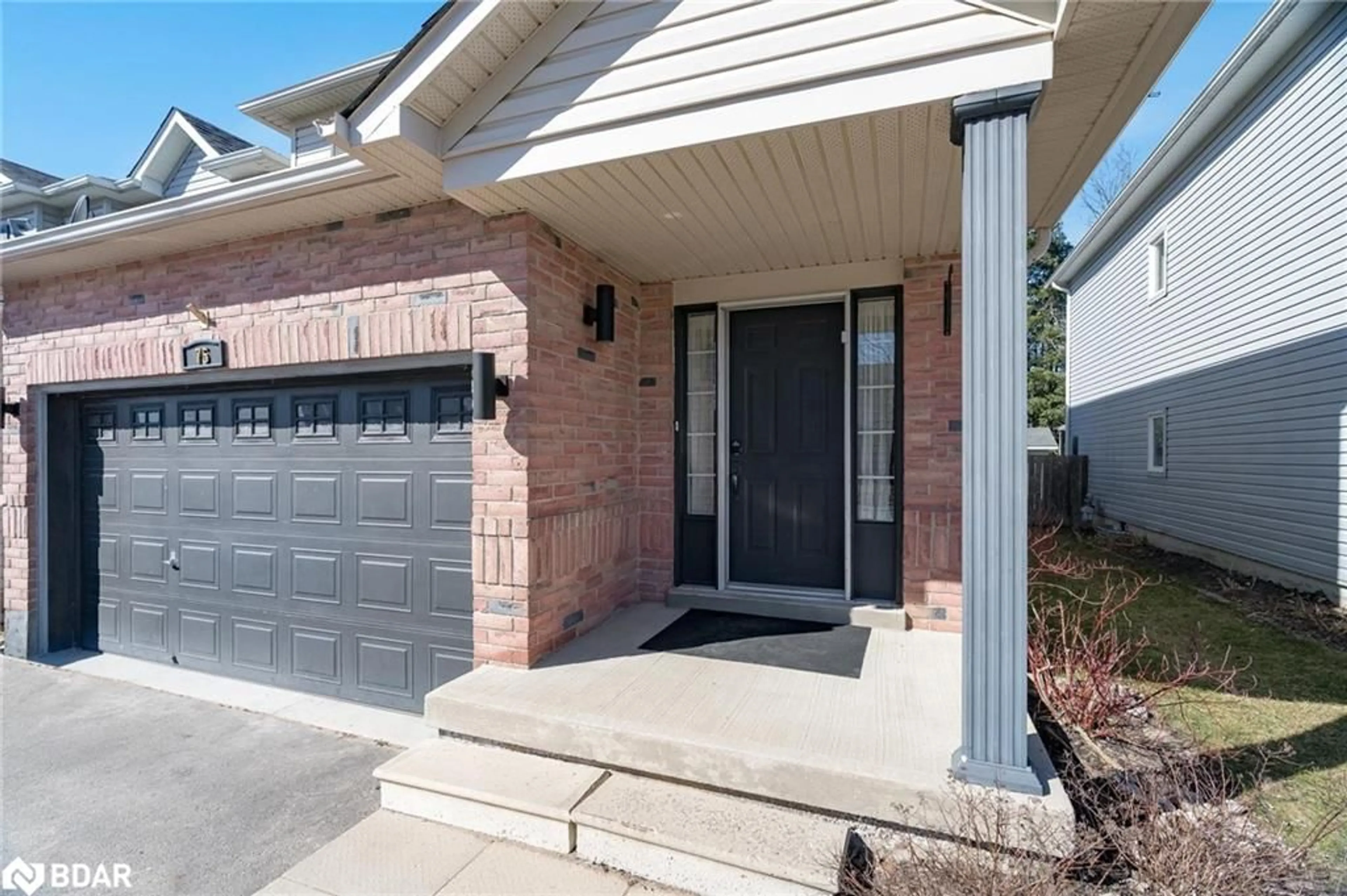 Home with brick exterior material for 75 Maplewood Dr, Angus Ontario L0L 1B4
