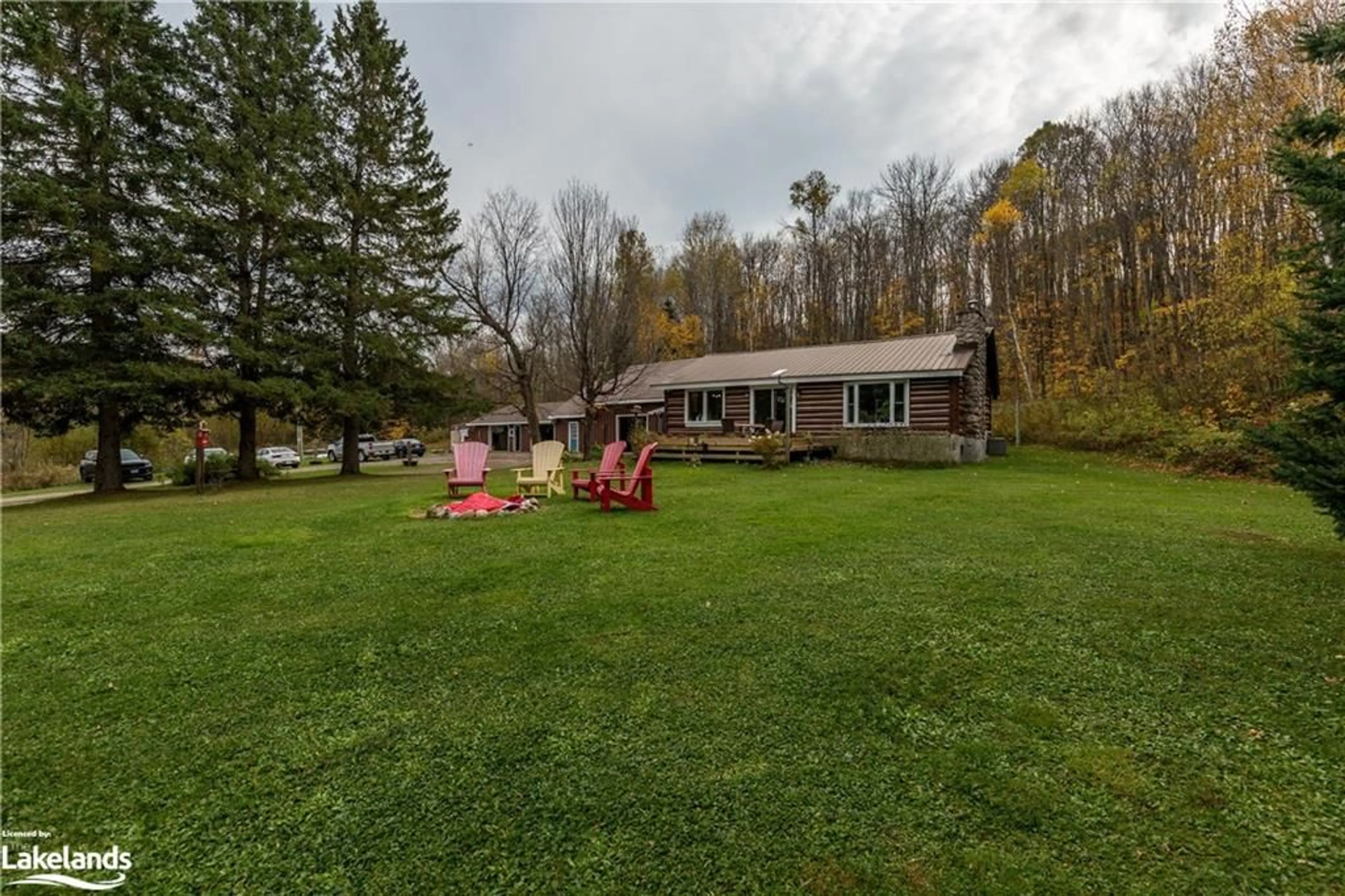 Cottage for 411 Peggs Mountain Rd #A, Burk's Falls Ontario P0A 1C0