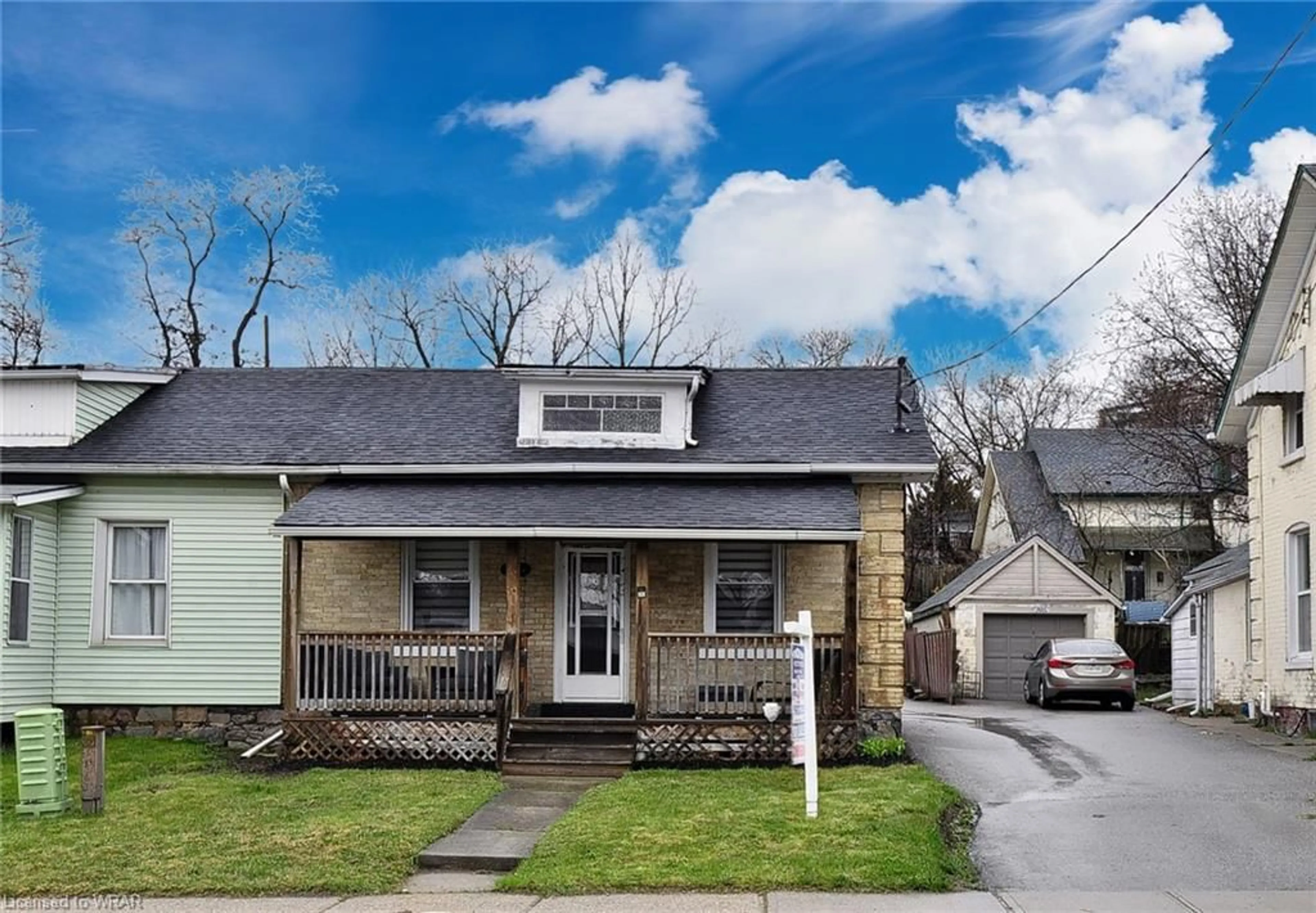 Frontside or backside of a home for 48 Beverly St, Cambridge Ontario N1R 3Z5