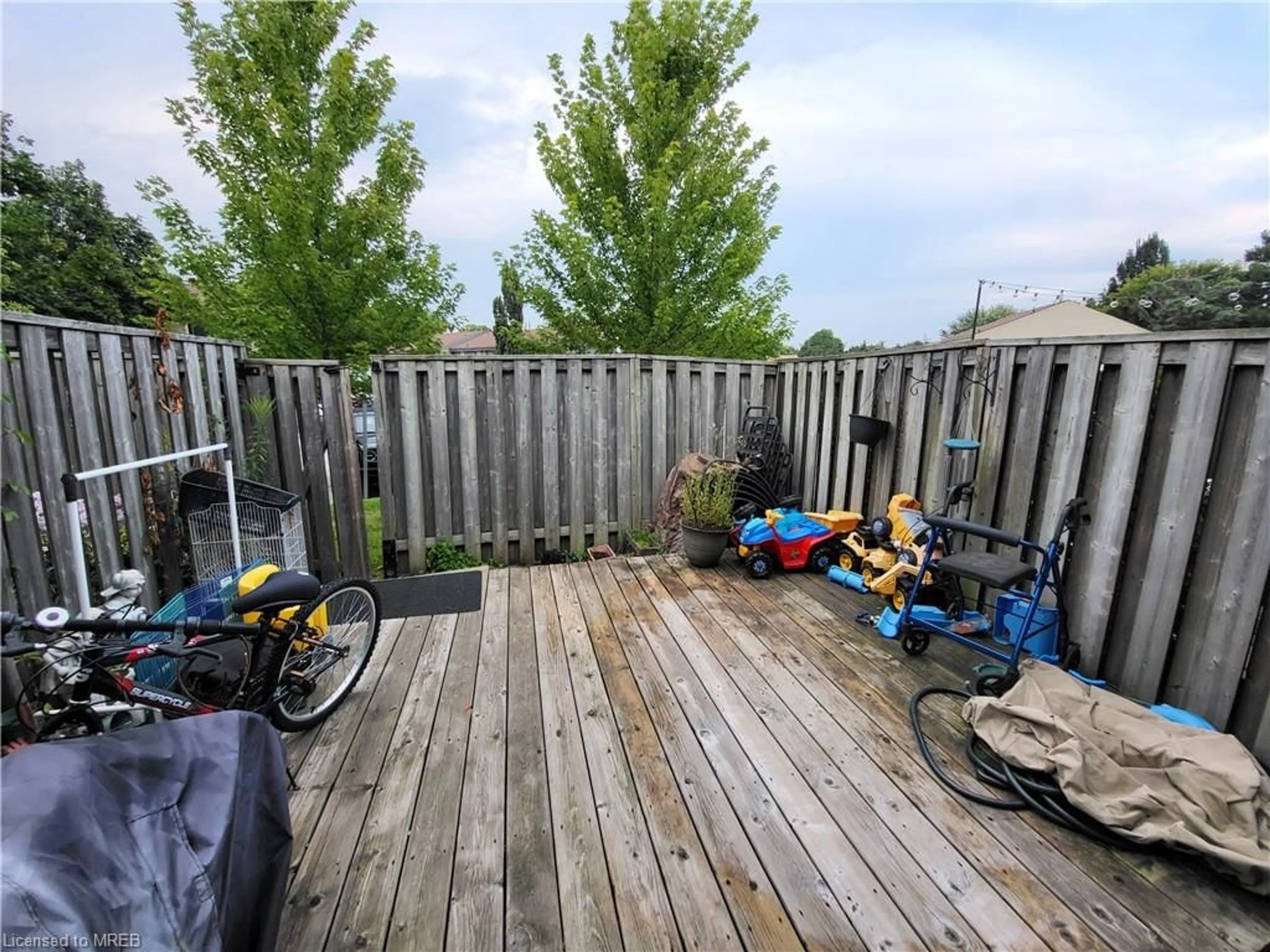 Shed for 6699 Falconer Dr #29, Mississauga Ontario L5N 2E3