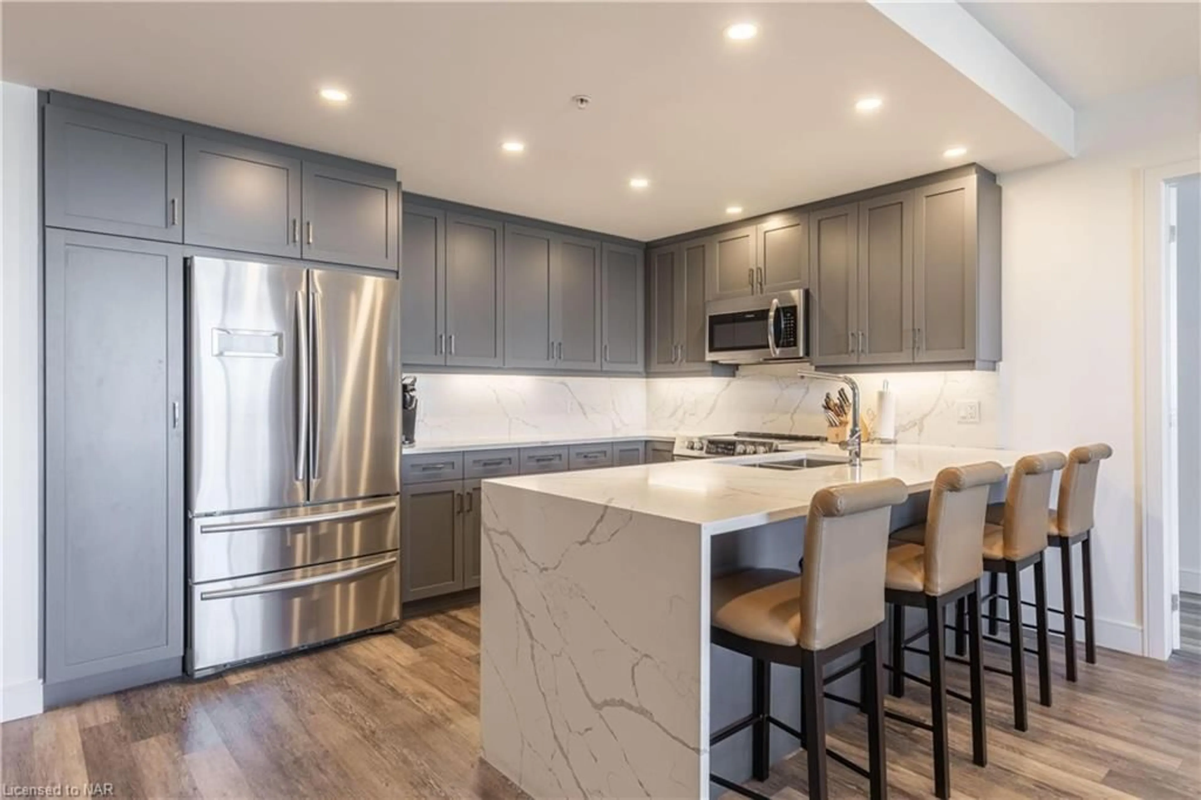 Contemporary kitchen for 300G Fourth Ave #501, St. Catharines Ontario L2R 6P9
