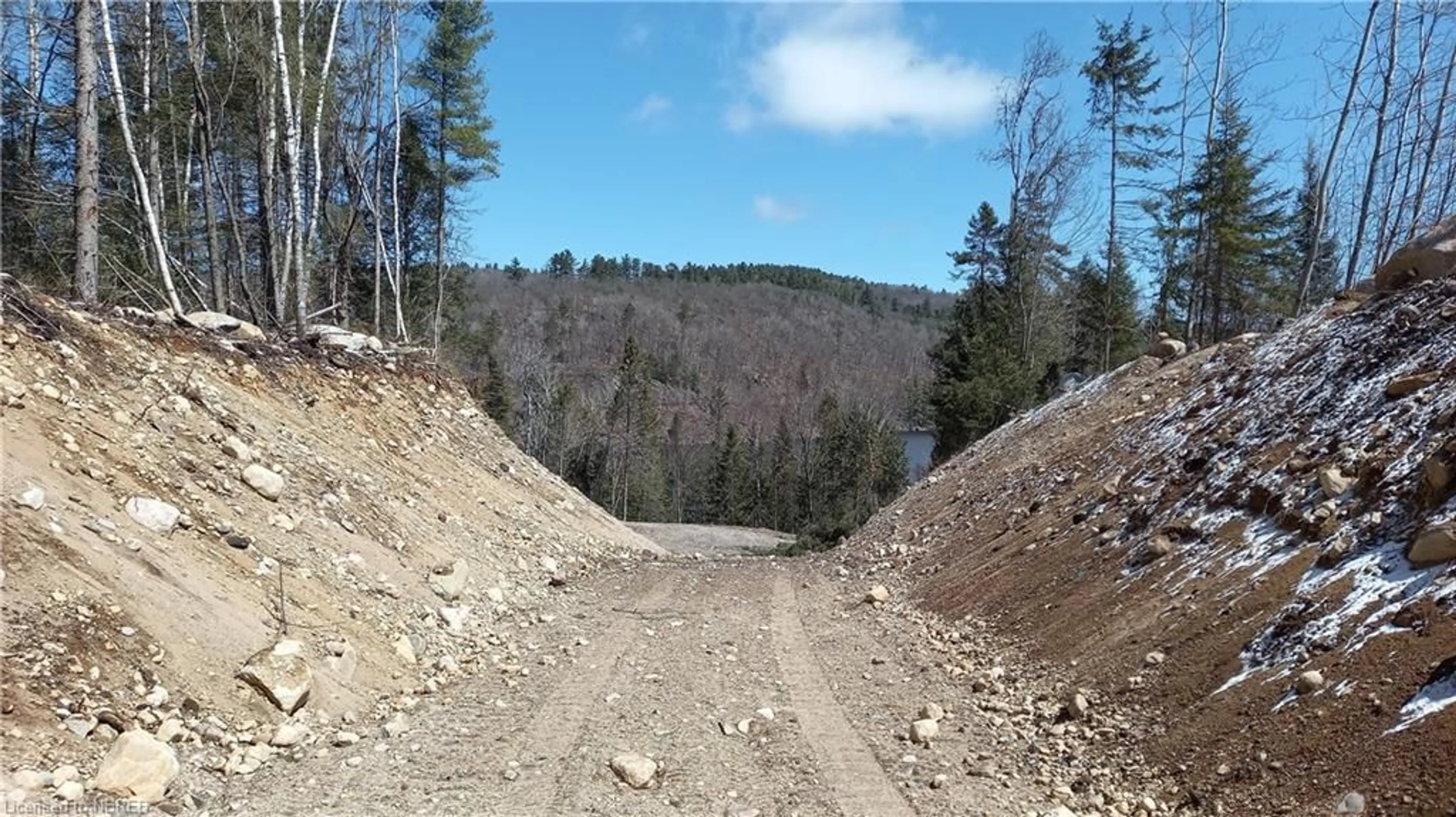 A pic of a room, unknown floor for 1251 Snake Creek Rd, Mattawa Ontario P0H 1V0