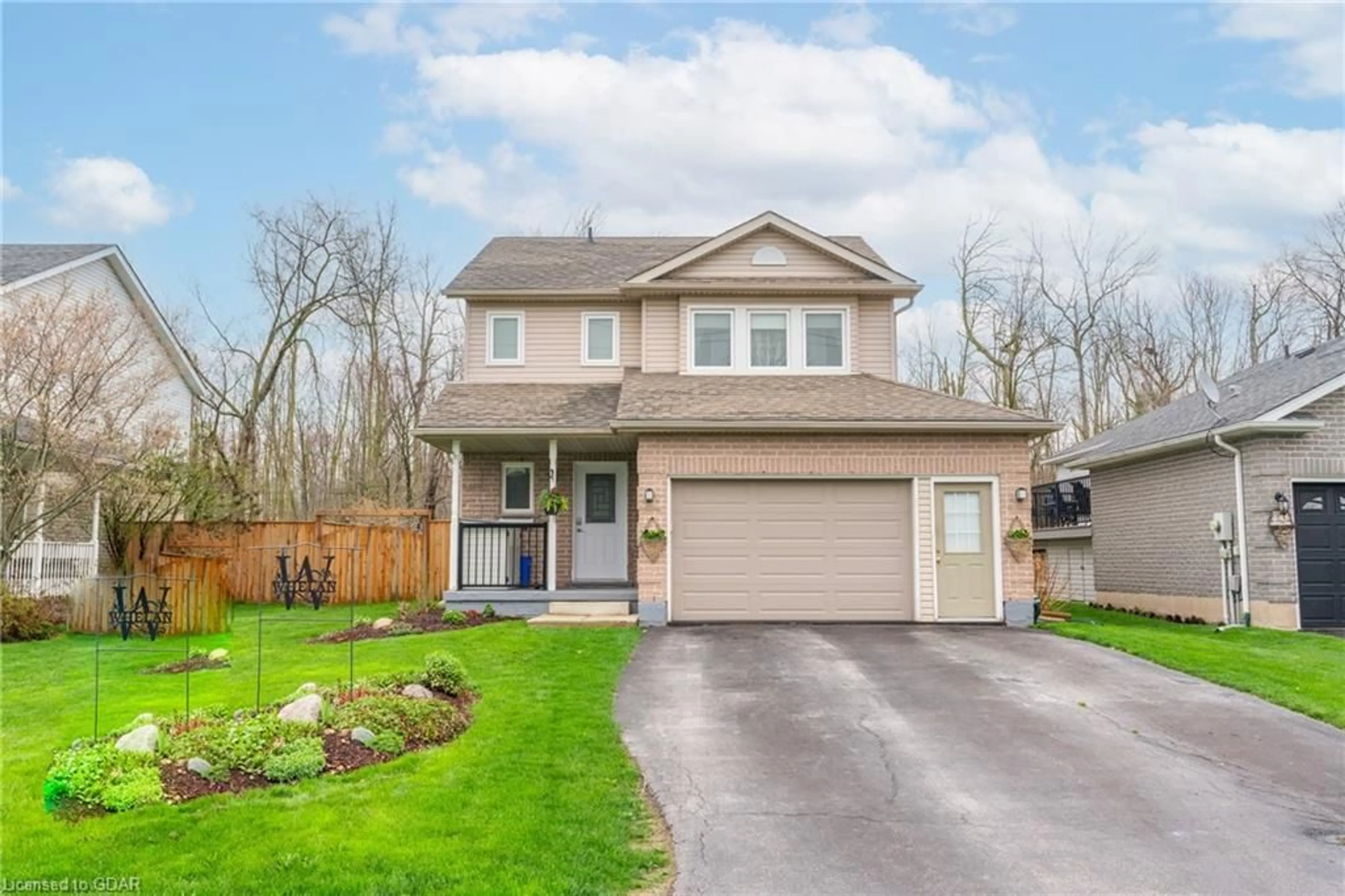 Frontside or backside of a home for 848 Scotland St, Fergus Ontario N1M 3R9